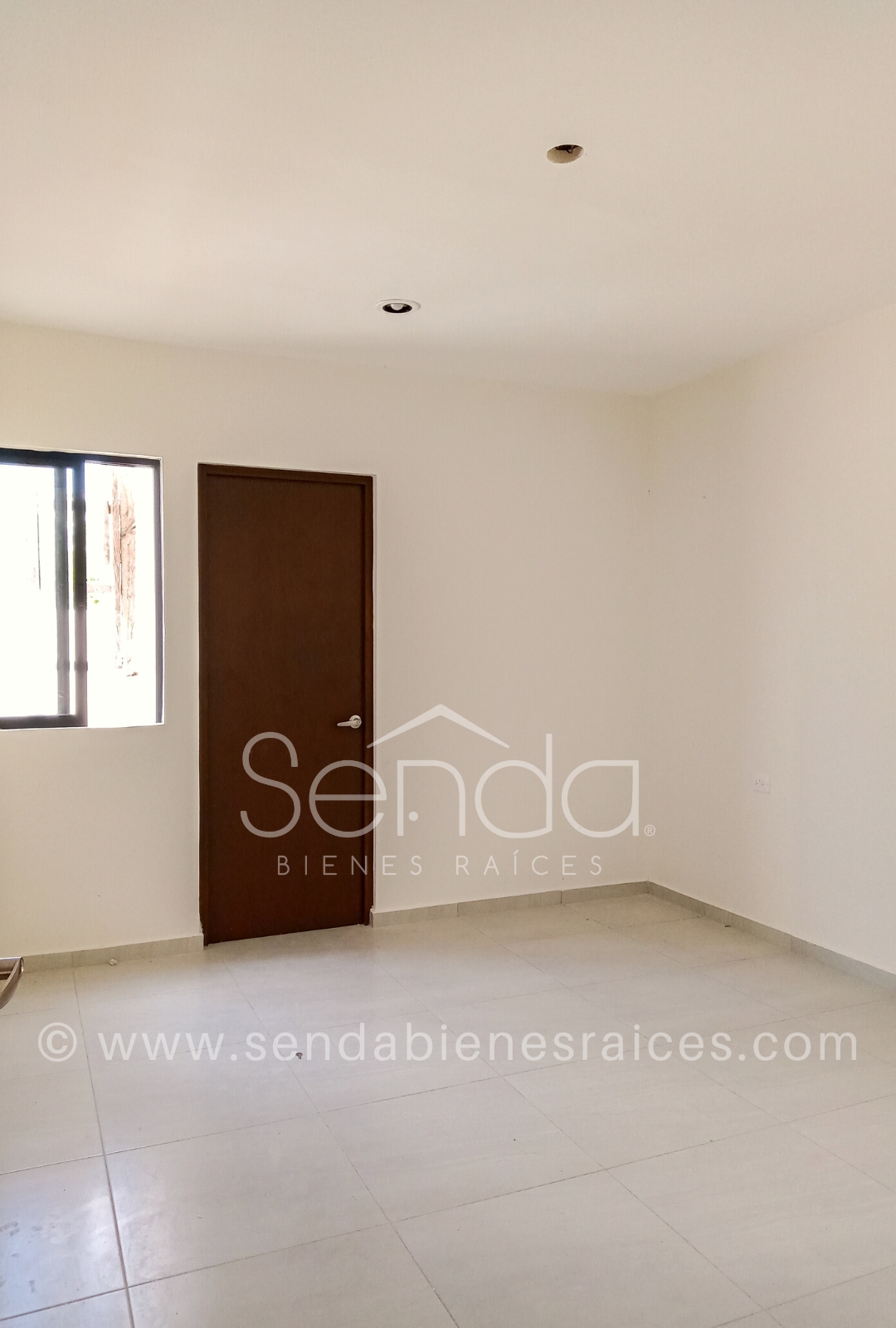 1011-37614-Venta-de-Casa-tipo-Townhouse-en-Privada-Dzitya-con-Alberca-y-3-Habitaciones-16.jpg