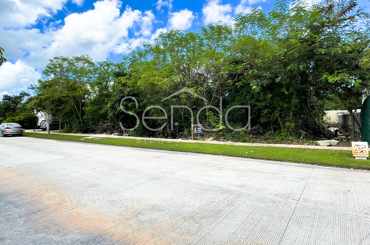 1178-33776-22WE-23-Terreno-en-Venta-Privada-Oasis-en-Yucatán-Country-Club-_(10).jpg