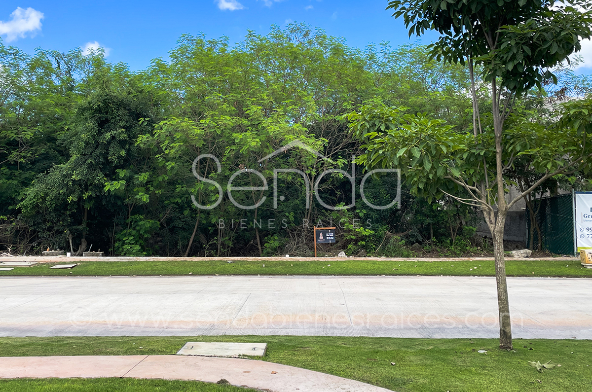 1178-33778-22WE-23-Terreno-en-Venta-Privada-Oasis-en-Yucatán-Country-Club-_(12).jpg