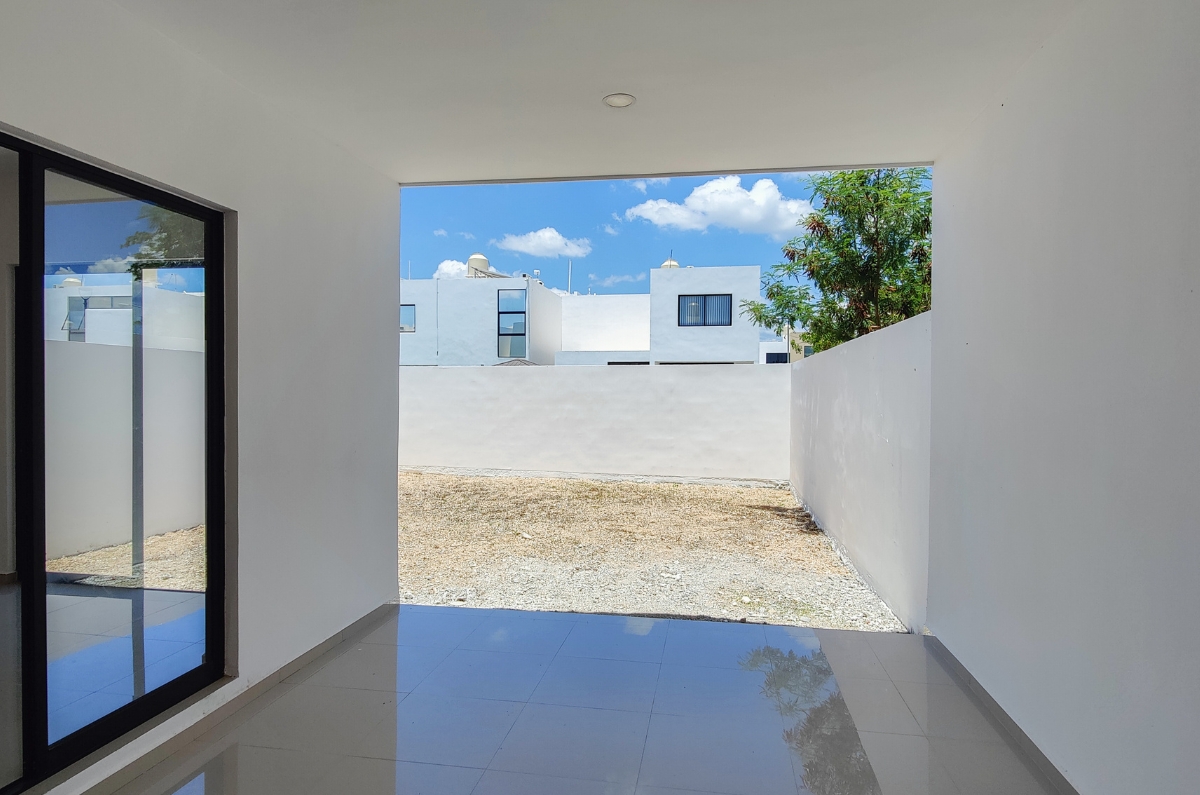 1245-37678-Casa-en-Venta-en-Residencial-Salvia-de-3-recamaras-en-esquina-con-amplio-terreno-14.jpg