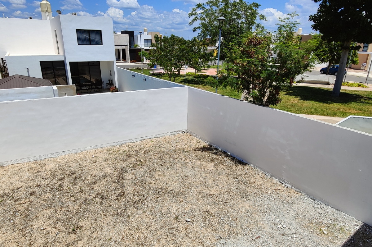 1245-37699-Casa-en-Venta-en-Residencial-Salvia-de-3-recamaras-en-esquina-con-amplio-terreno-35.jpg