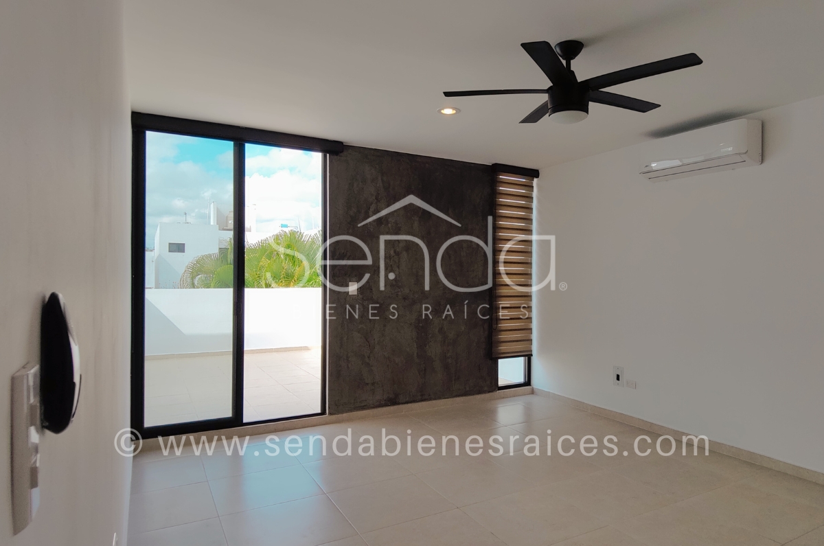 1253-35584-Casa-en-renta-en-la-privada-Fontana-en-Merida-con-4-habitaciones-y-alberca-21.jpg