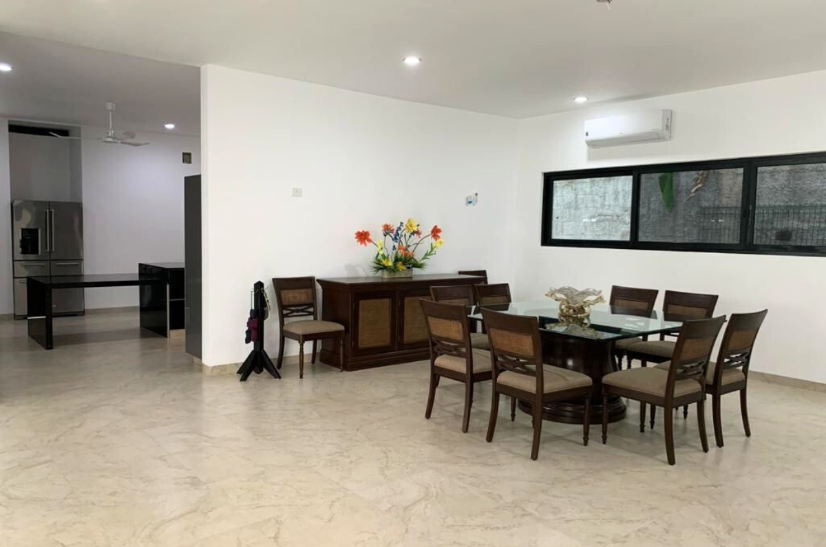 1303-36913-Residencia-en-Venta-ubicada-en-Allegra-Residencial-Merida-con-Paneles-solares-4.jpg