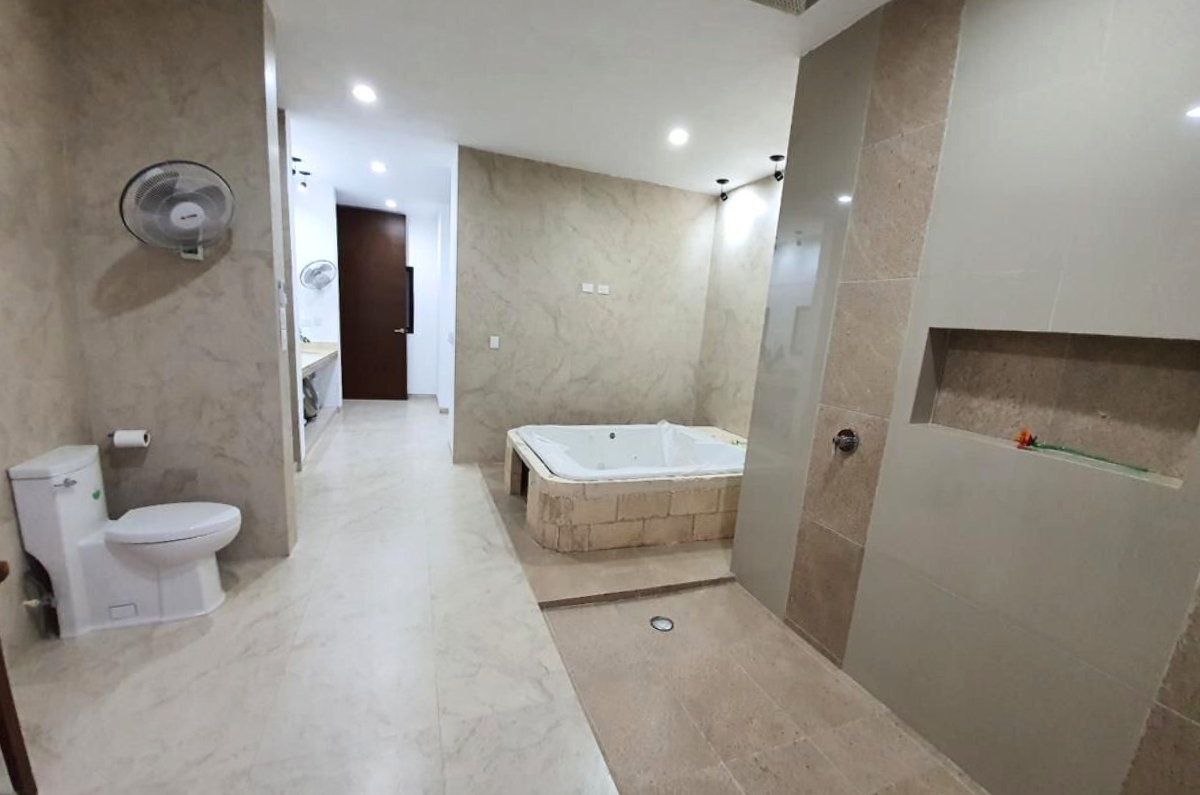 1303-36915-Residencia-en-Venta-ubicada-en-Allegra-Residencial-Merida-con-Paneles-solares-6.jpg