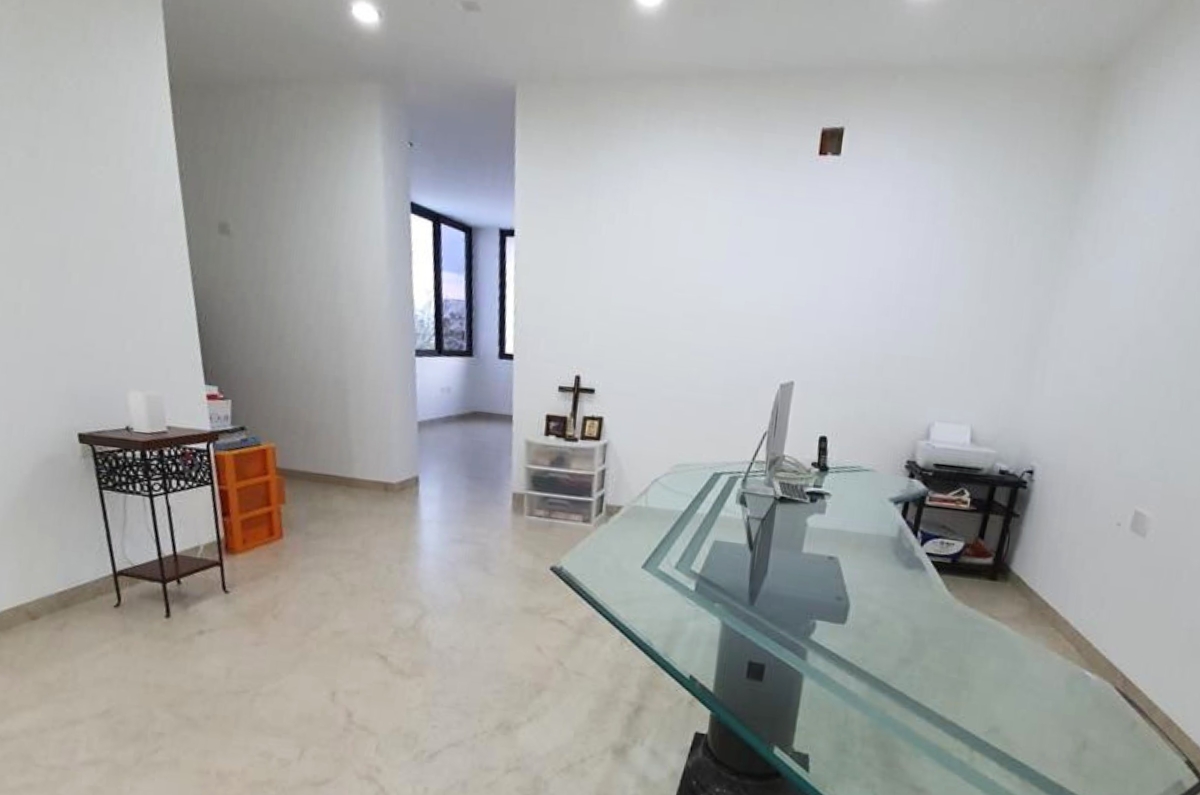 1303-36919-Residencia-en-Venta-ubicada-en-Allegra-Residencial-Merida-con-Paneles-solares-10.jpg