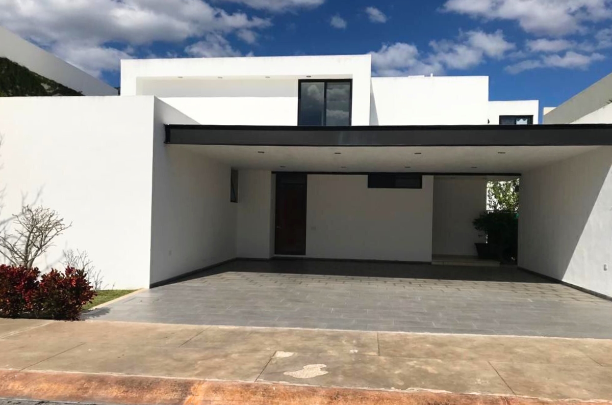 1303-Residencia-en-Venta-ubicada-en-Allegra-Residencial-Merida-con-Paneles-solares-2.jpg