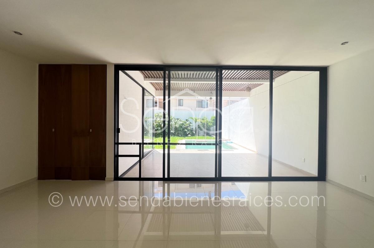 1396-40322-Casa-en-Renta-en-Temozon-en-Merida-con-4-Habitaciones-dentro-dentro-de-privada-3.jpg