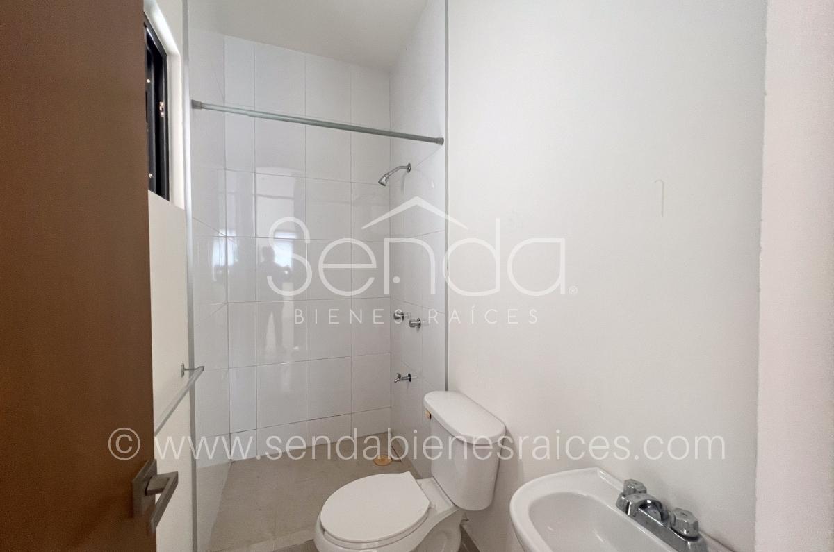 1396-40332-Casa-en-Renta-en-Temozon-en-Merida-con-4-Habitaciones-dentro-dentro-de-privada-13.jpg