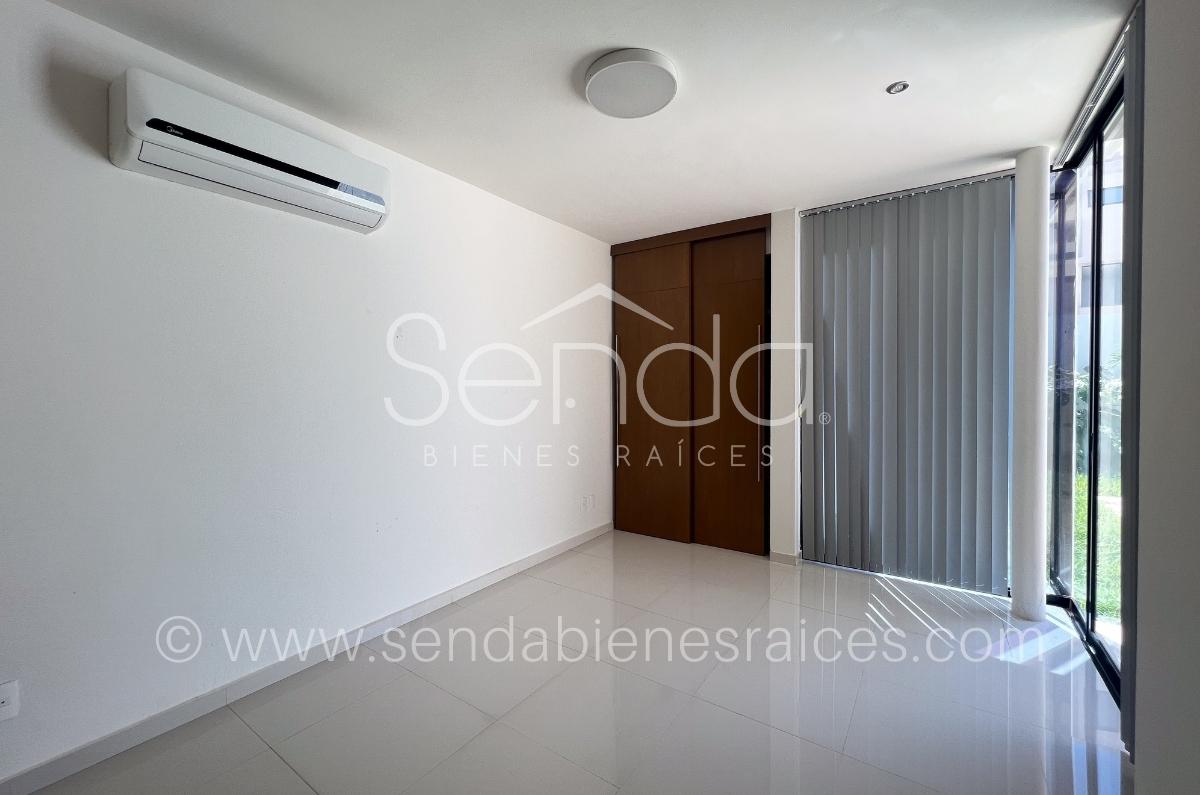 1396-40335-Casa-en-Renta-en-Temozon-en-Merida-con-4-Habitaciones-dentro-dentro-de-privada-16.jpg