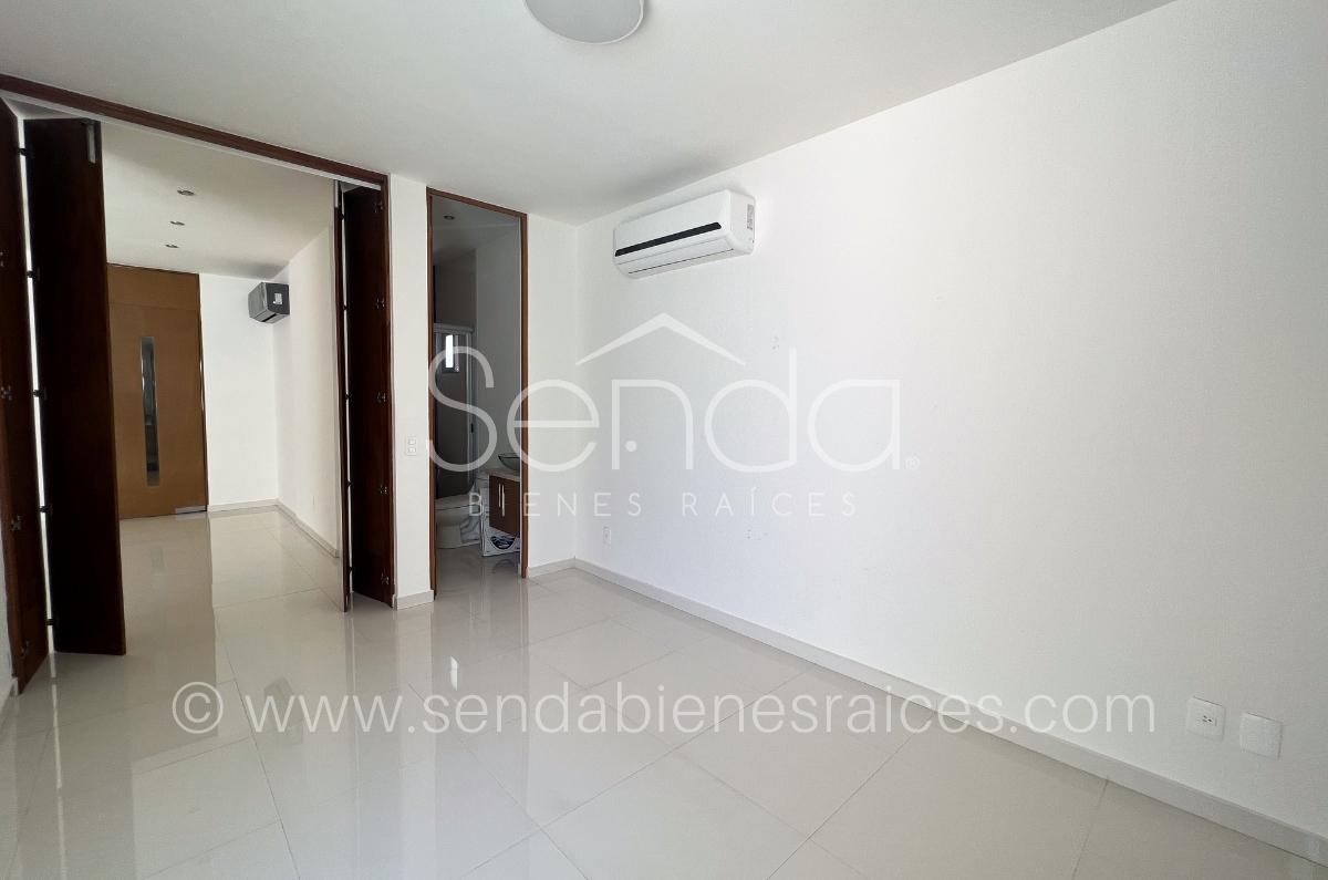 1396-40336-Casa-en-Renta-en-Temozon-en-Merida-con-4-Habitaciones-dentro-dentro-de-privada-17.jpg