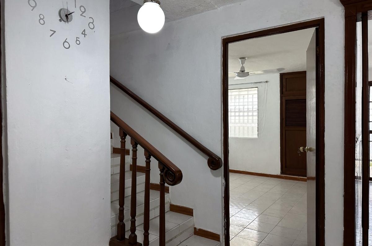 1428-40589-Casa-en-venta-de-4-habitaciones-a-12-minutos-del-Barrio-de-Santiago-en-Merida-21.jpg