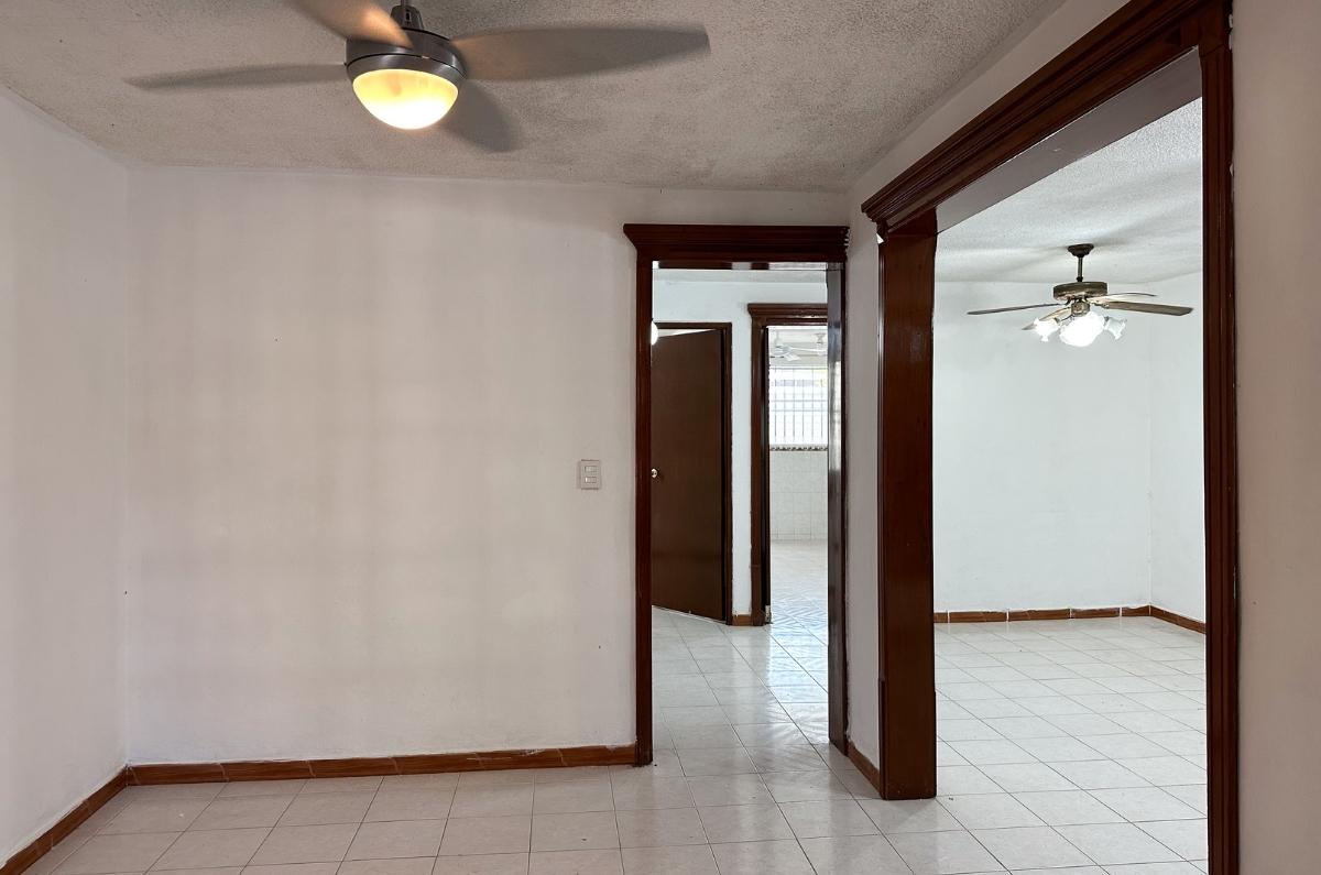 1428-40593-Casa-en-venta-de-4-habitaciones-a-12-minutos-del-Barrio-de-Santiago-en-Merida-25.jpg