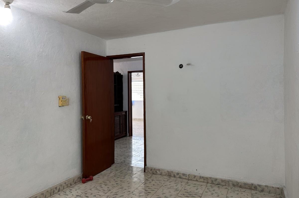 1428-40603-Casa-en-venta-de-4-habitaciones-a-12-minutos-del-Barrio-de-Santiago-en-Merida-35.jpg