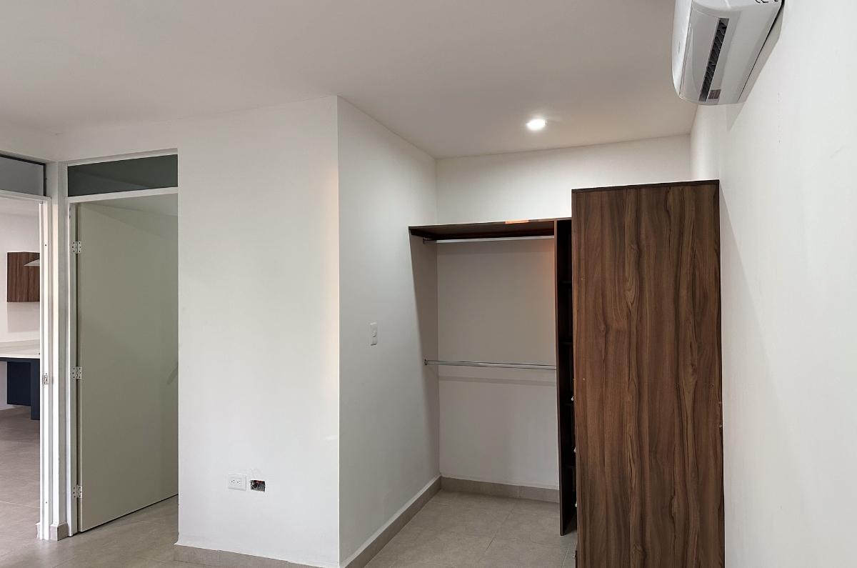 1430-40653-Departamento-en-renta-de-2-habitaciones-sobre-la-Avenida-Yucatan-en-norte-Merida-11.jpg