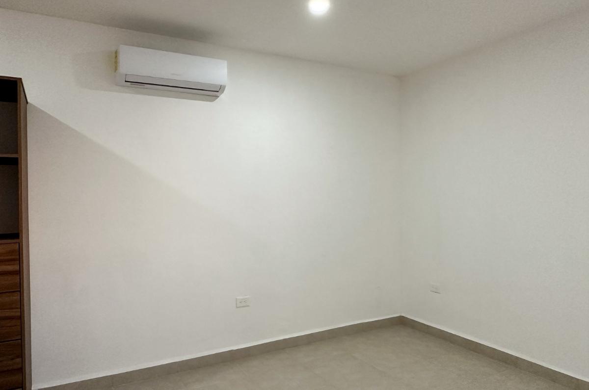 1430-40657-Departamento-en-renta-de-2-habitaciones-sobre-la-Avenida-Yucatan-en-norte-Merida-15.jpg