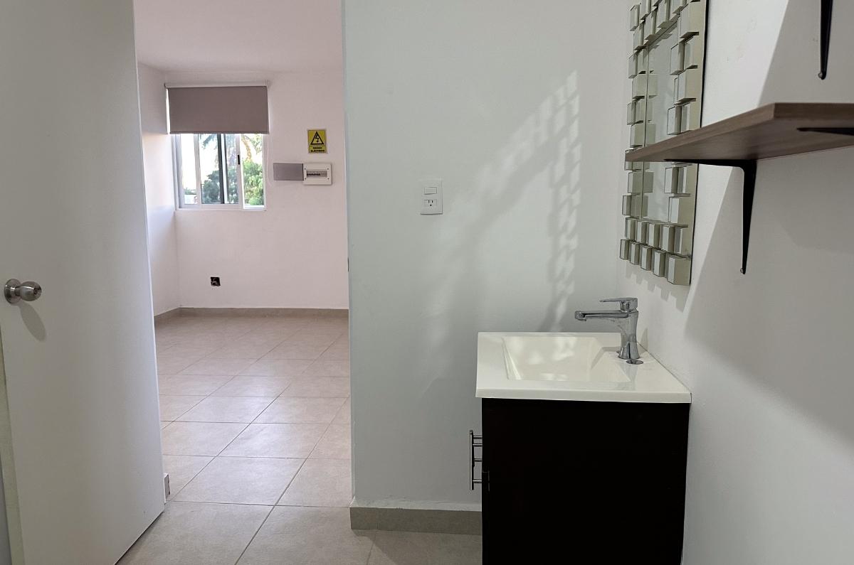 1430-40658-Departamento-en-renta-de-2-habitaciones-sobre-la-Avenida-Yucatan-en-norte-Merida-16.jpg