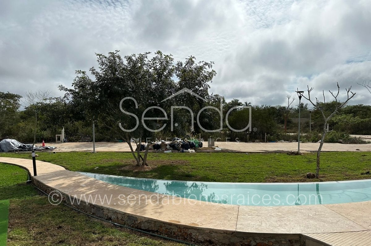 1438-43067-Terreno-residencial-en-privada-en-venta-con-amenidades-en-Cholul-Merida_(16).jpg