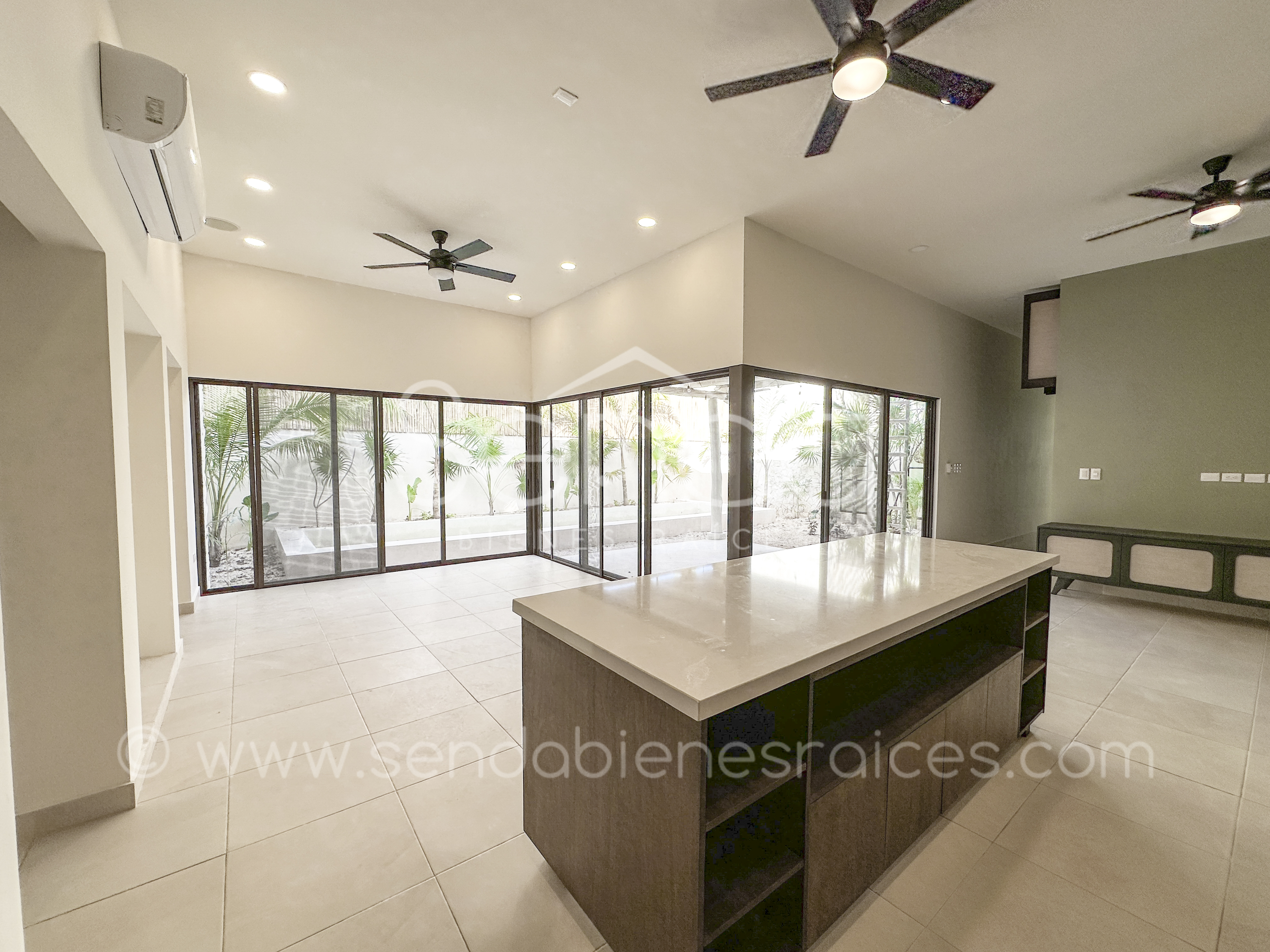 1468-47707--Casa-Tiki-Tiki-en-venta-de-una-planta-en-Cholul-Mérida-3-habitaciones-y-alberca_(67).jpg