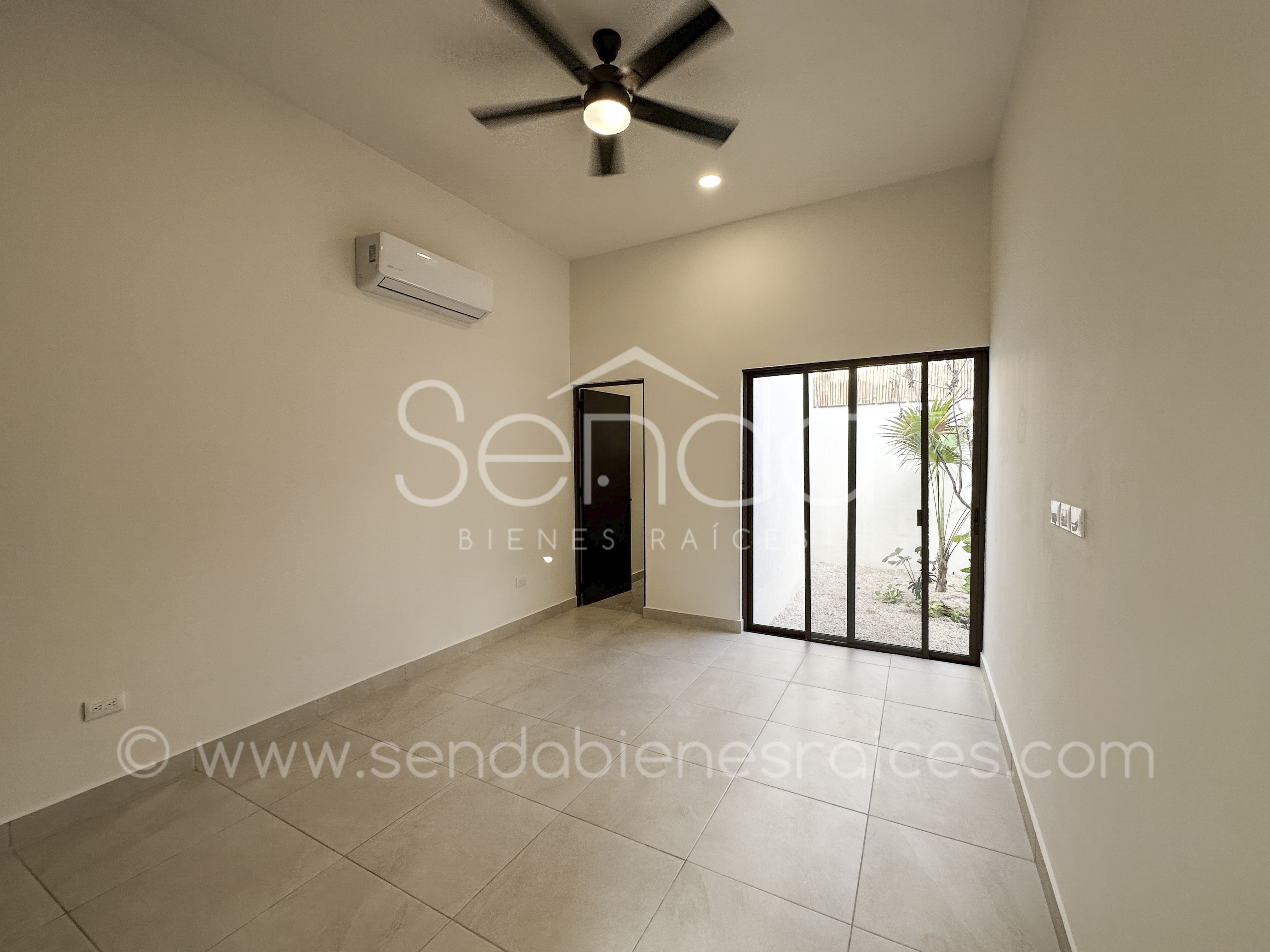 1468-47731--Casa-Tiki-Tiki-en-venta-de-una-planta-en-Cholul-Mérida-3-habitaciones-y-alberca_(91).jpg