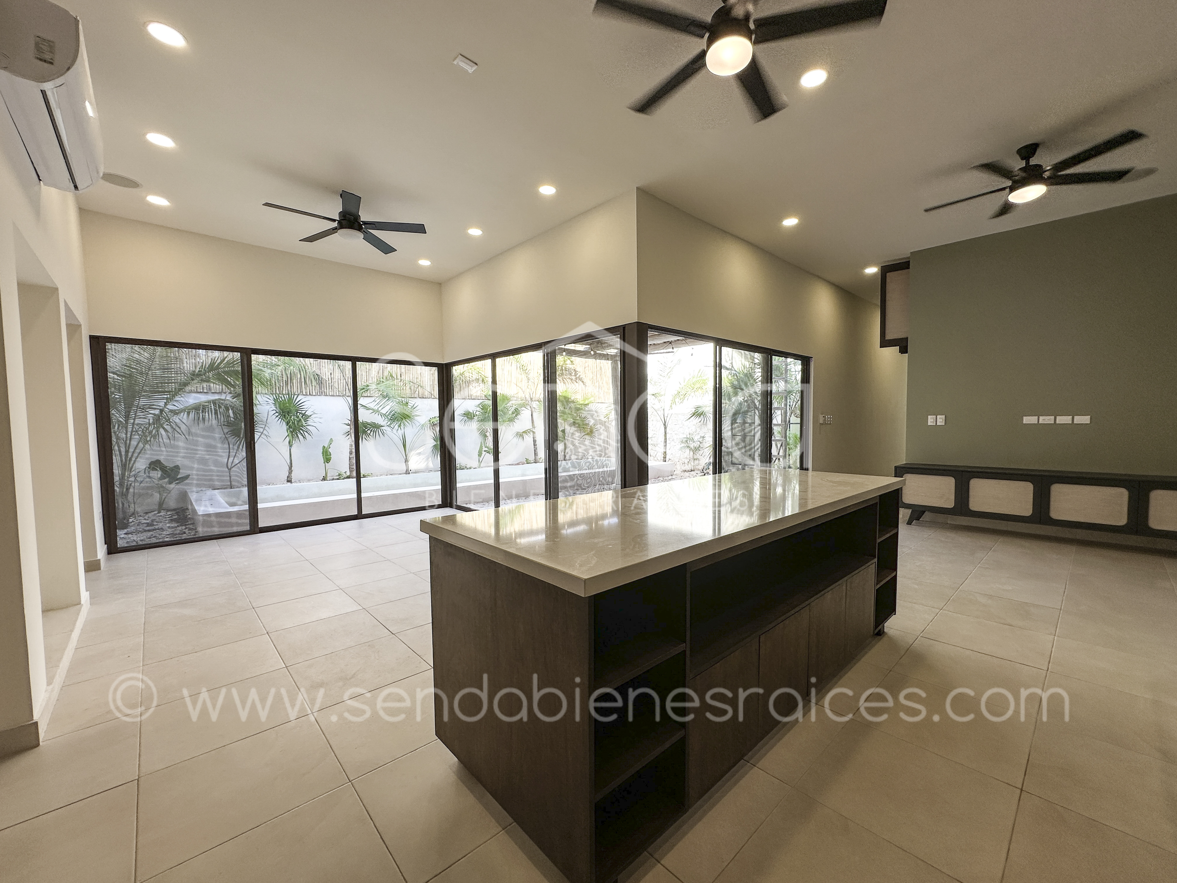 1468-47739--Casa-Tiki-Tiki-en-venta-de-una-planta-en-Cholul-Mérida-3-habitaciones-y-alberca_(99).jpg