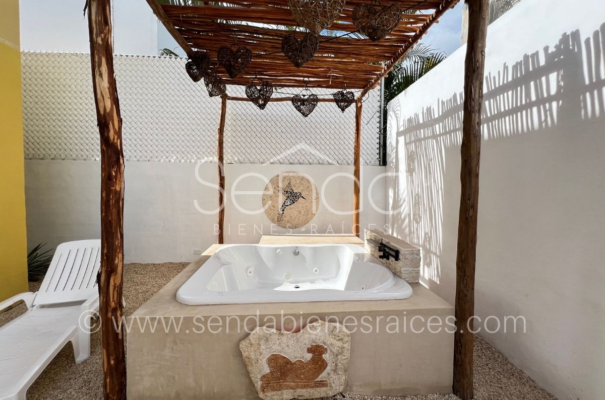 1471-41982-Renta-Casa-de-dos-niveles-3-Habitaciones-alberca-Jacuzzi-en-privada-en-Conkal-MA22.jpg