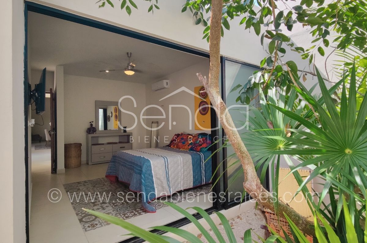 1509-42870-Casa-en-venta-en-Cholul-Merida-una-planta-con-3-habitaciones-alberca-y-paneles-MA19.jpg