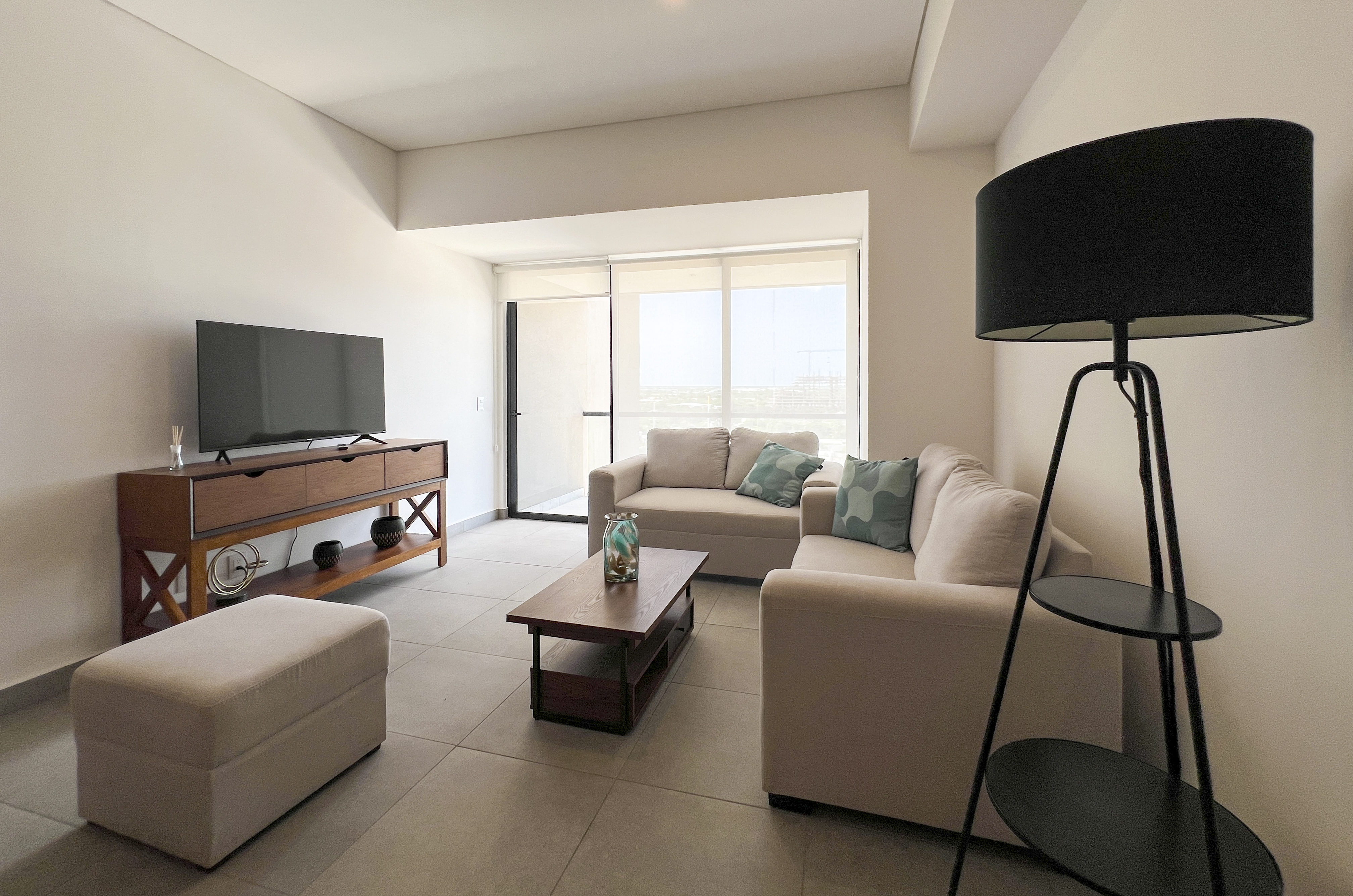 1604-55240-Departamento-en-Venta-en-Via-Montejo-de-3-Recamaras-Equipado_(5).jpg