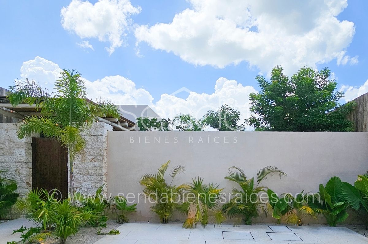 1700-50629-Casa-Tiki-Tiki-en-venta-de-una-planta-en-Cholul-Merida-modelo-B-con-alberca_(32).jpg