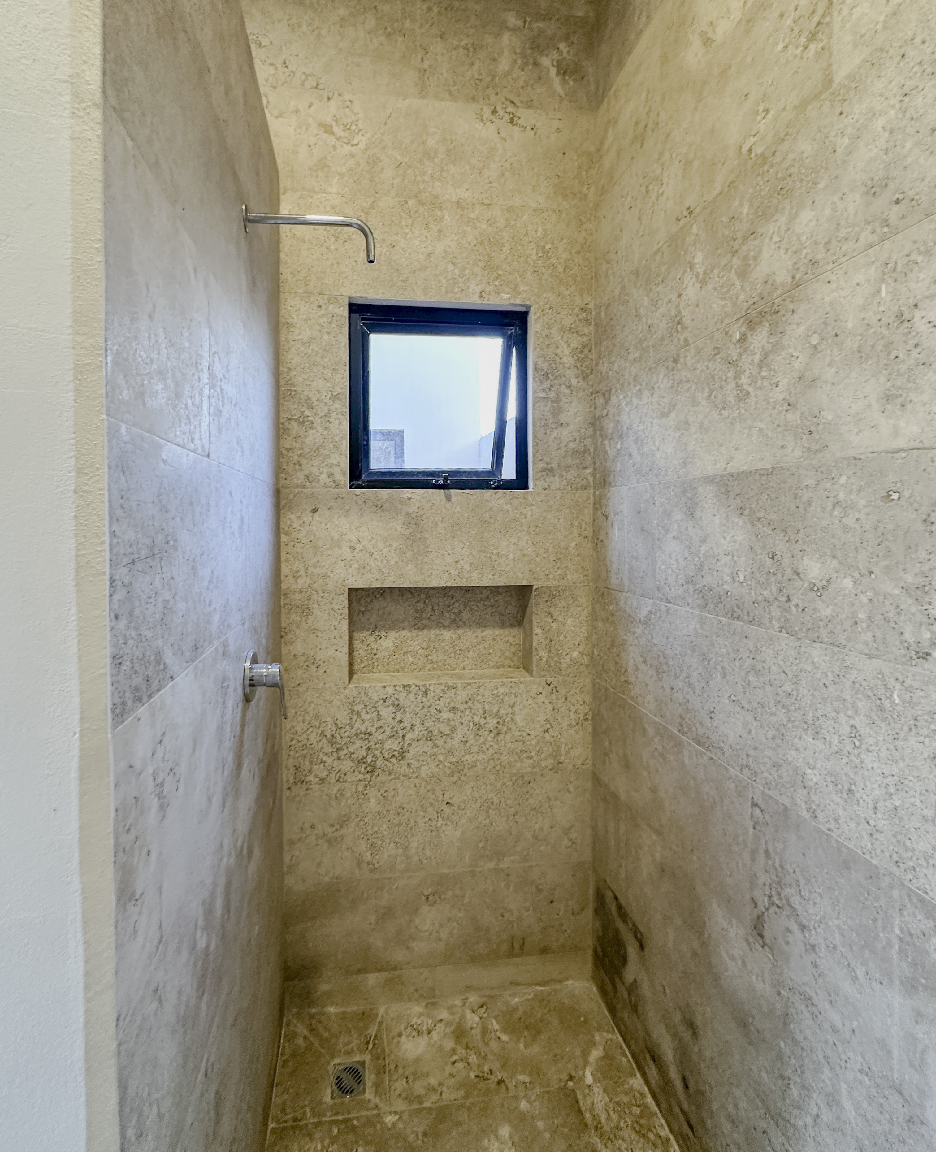 1806-52773-Casa-en-venta-de-un-piso-con-2-habitaciones-y-alberca-en-Naia-Residencial-Conkal_(29).jpg