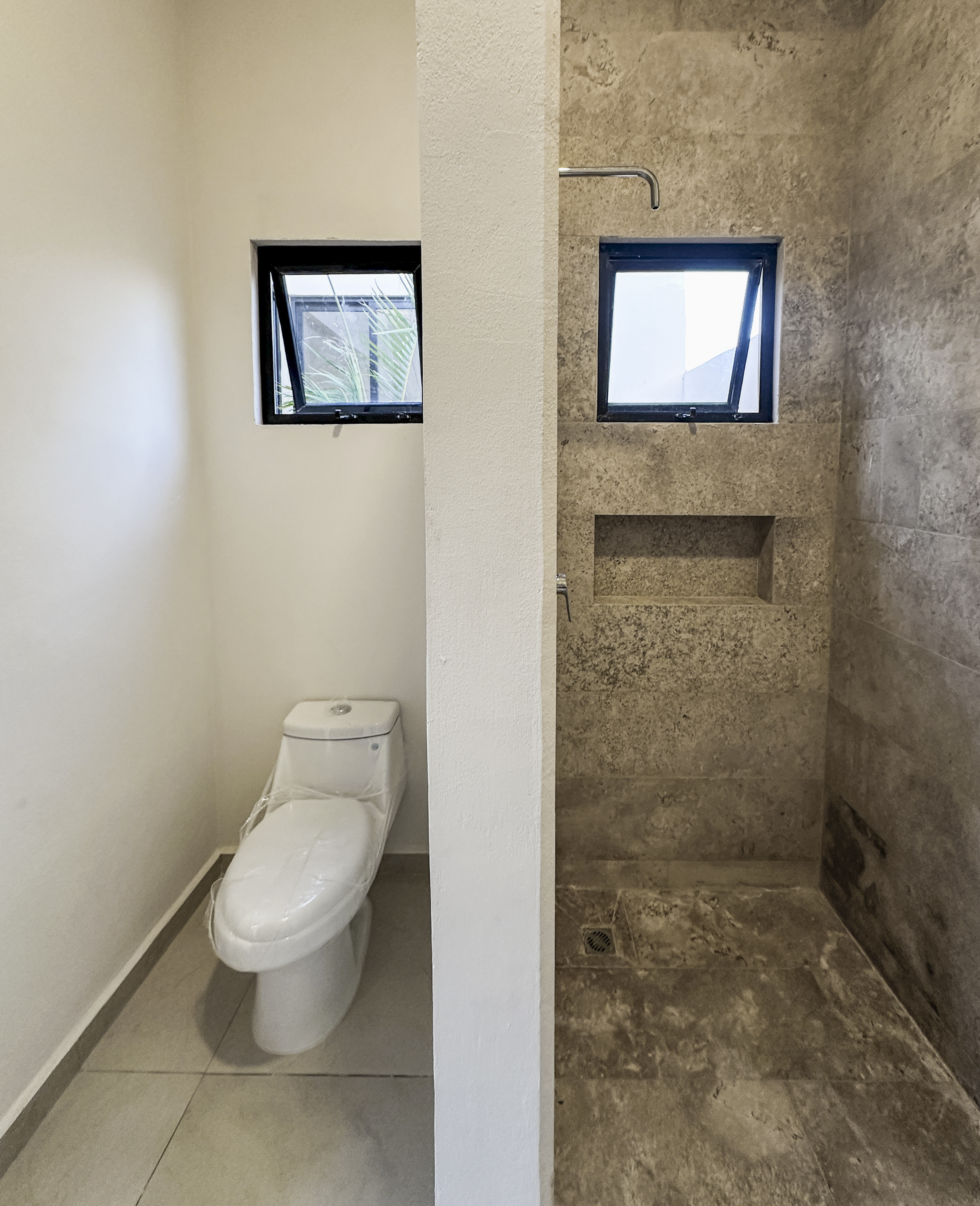 1806-52774-Casa-en-venta-de-un-piso-con-2-habitaciones-y-alberca-en-Naia-Residencial-Conkal_(30).jpg