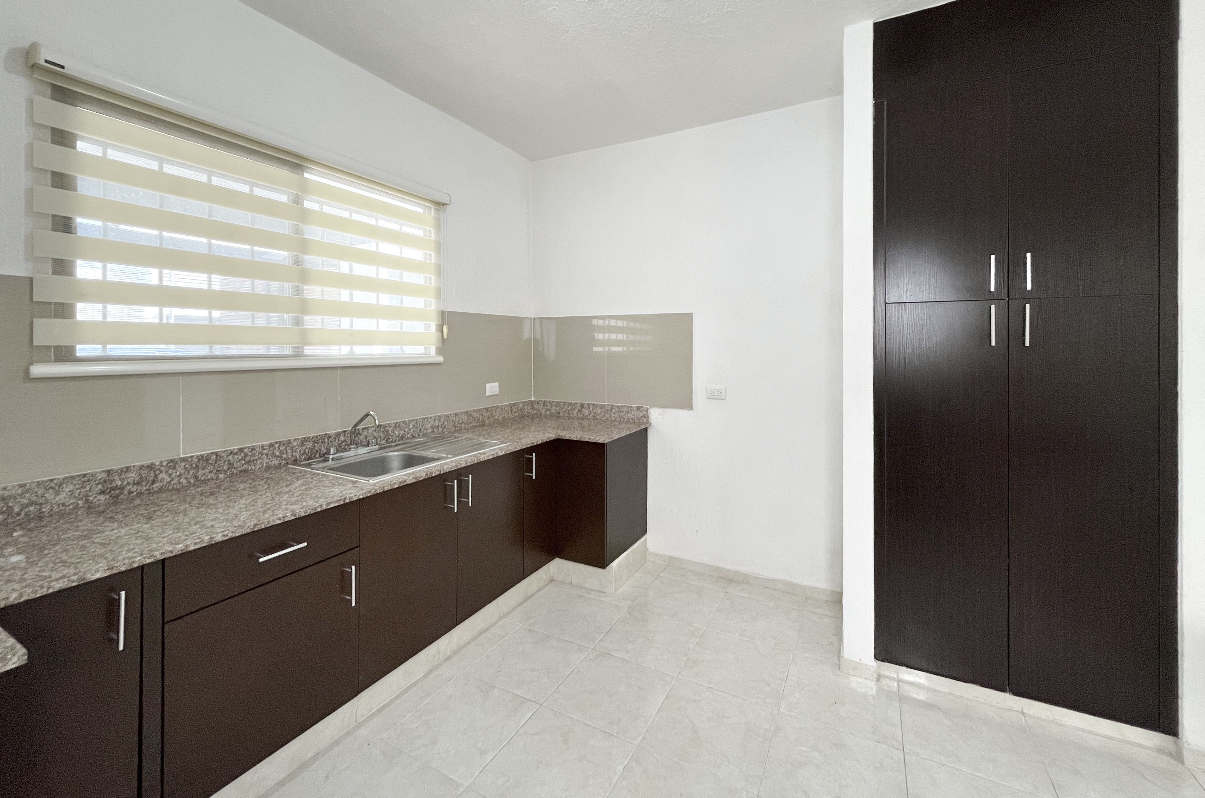 1819-50121-Casa-en-renta-Americas-II-de-una-planta-con-2-recamaras_(22).jpg