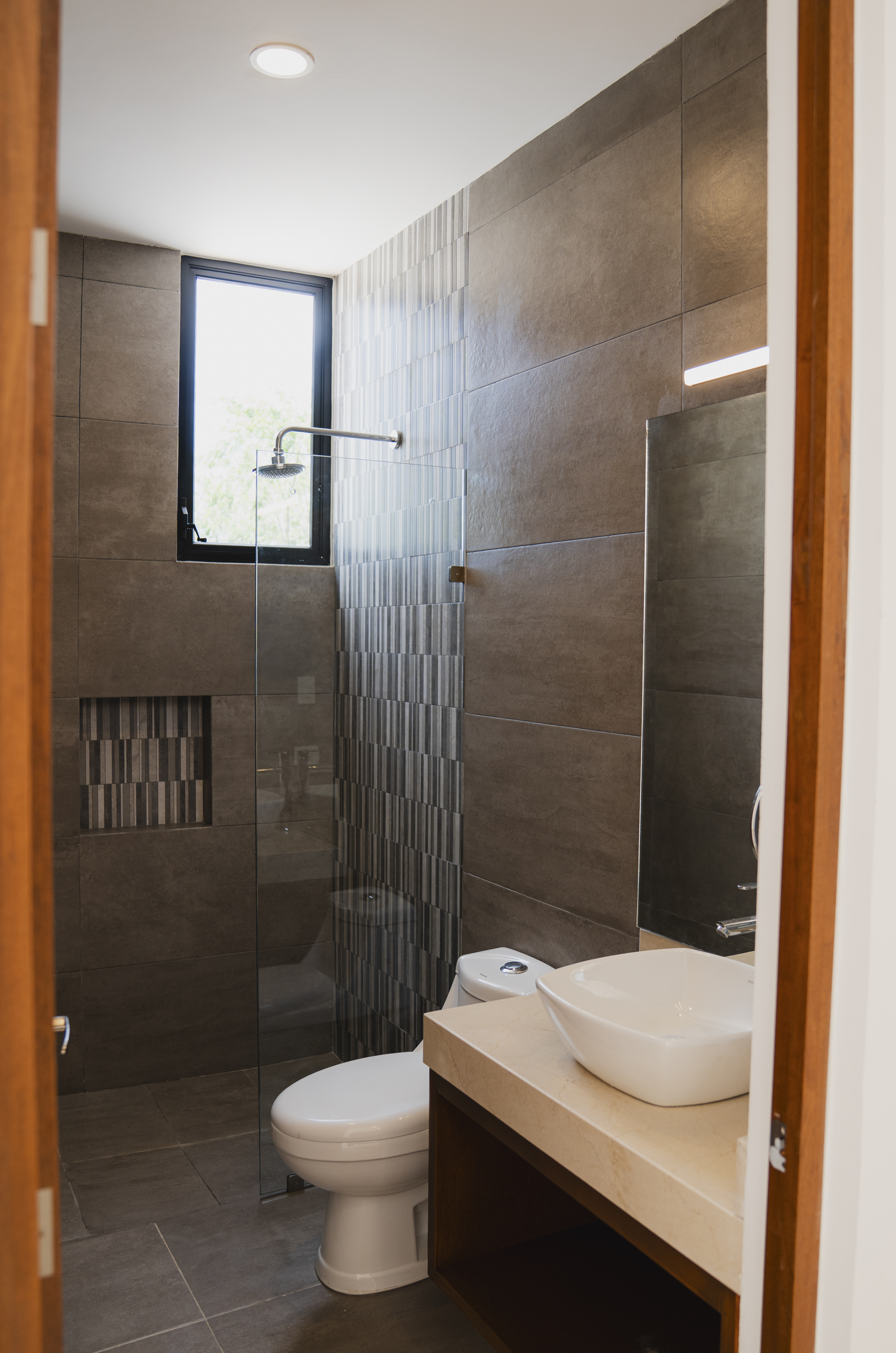 1902-52978-Casa-Alaia-en-Venta-dentro-privada-zona-conkal-Merida-con-tres-recamaras_(13).jpg