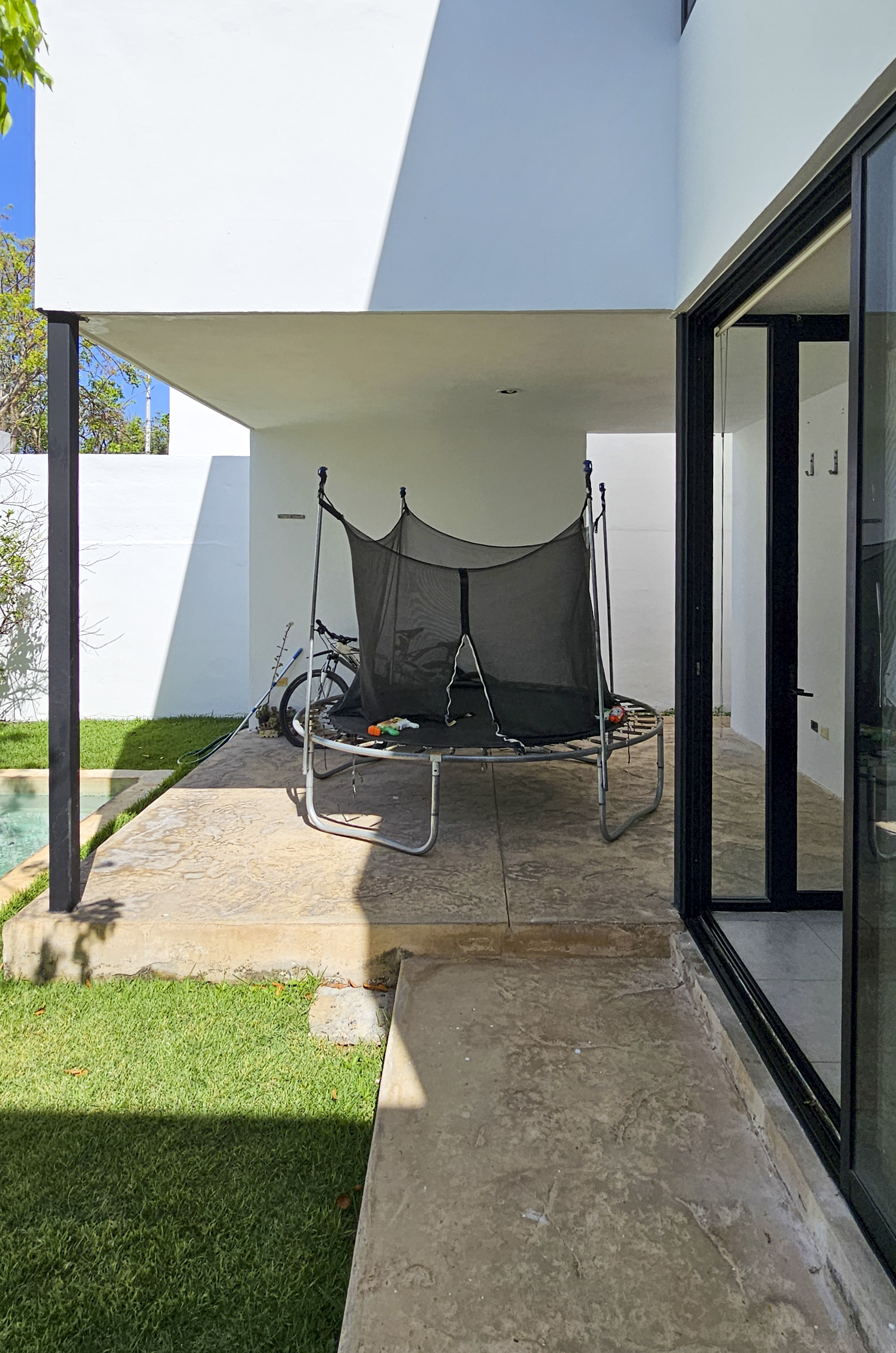 1936-53050-Casa-en-Venta-en-Real-Montejo-Merida-con-cochera-techada-3-recamaras-y-alberca_(20).jpg