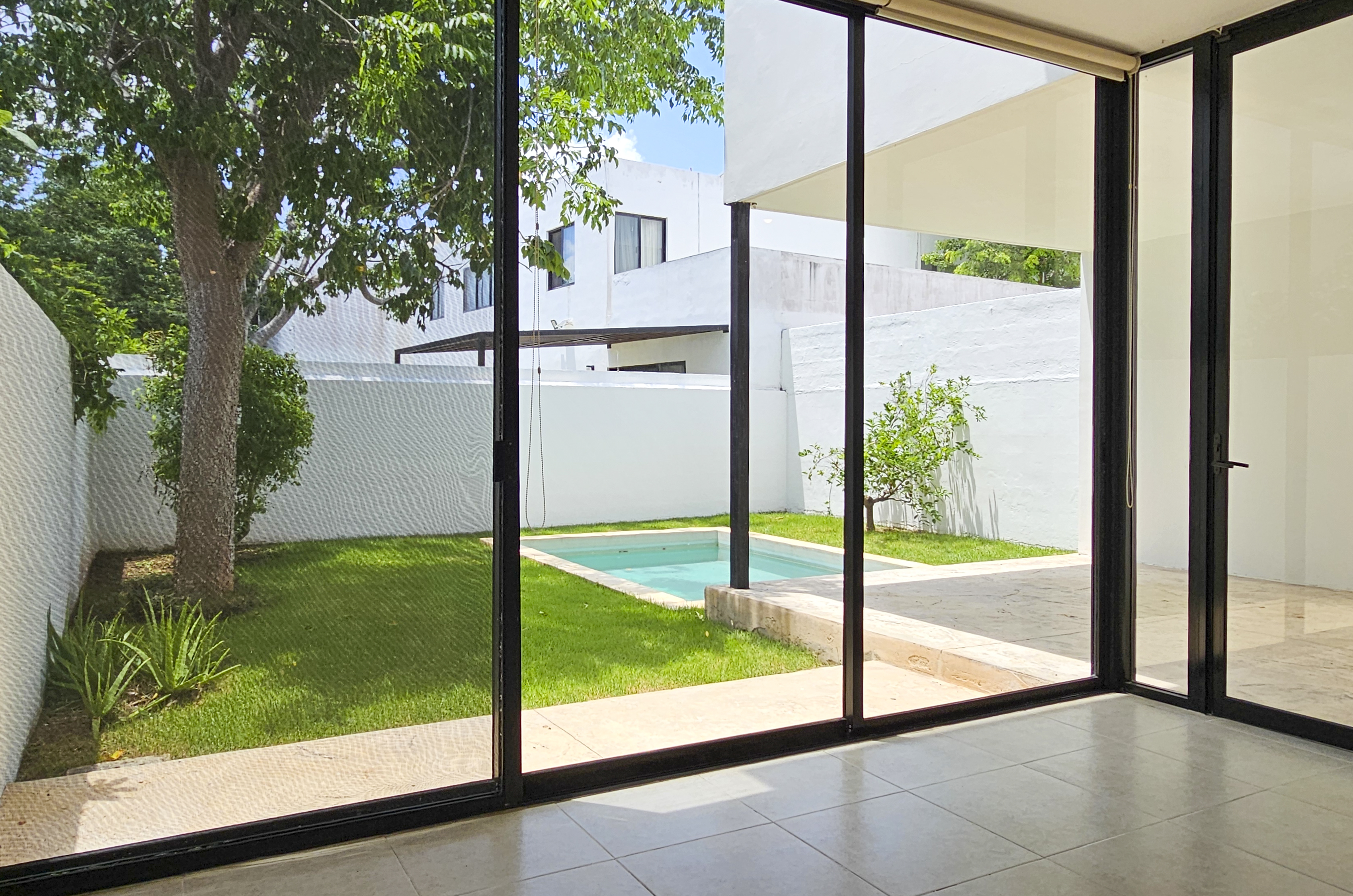 1936-54665-Casa-en-Venta-en-Real-Montejo-Mérida-con-cochera-techada-3-recámaras-y-alberca_(12).jpg