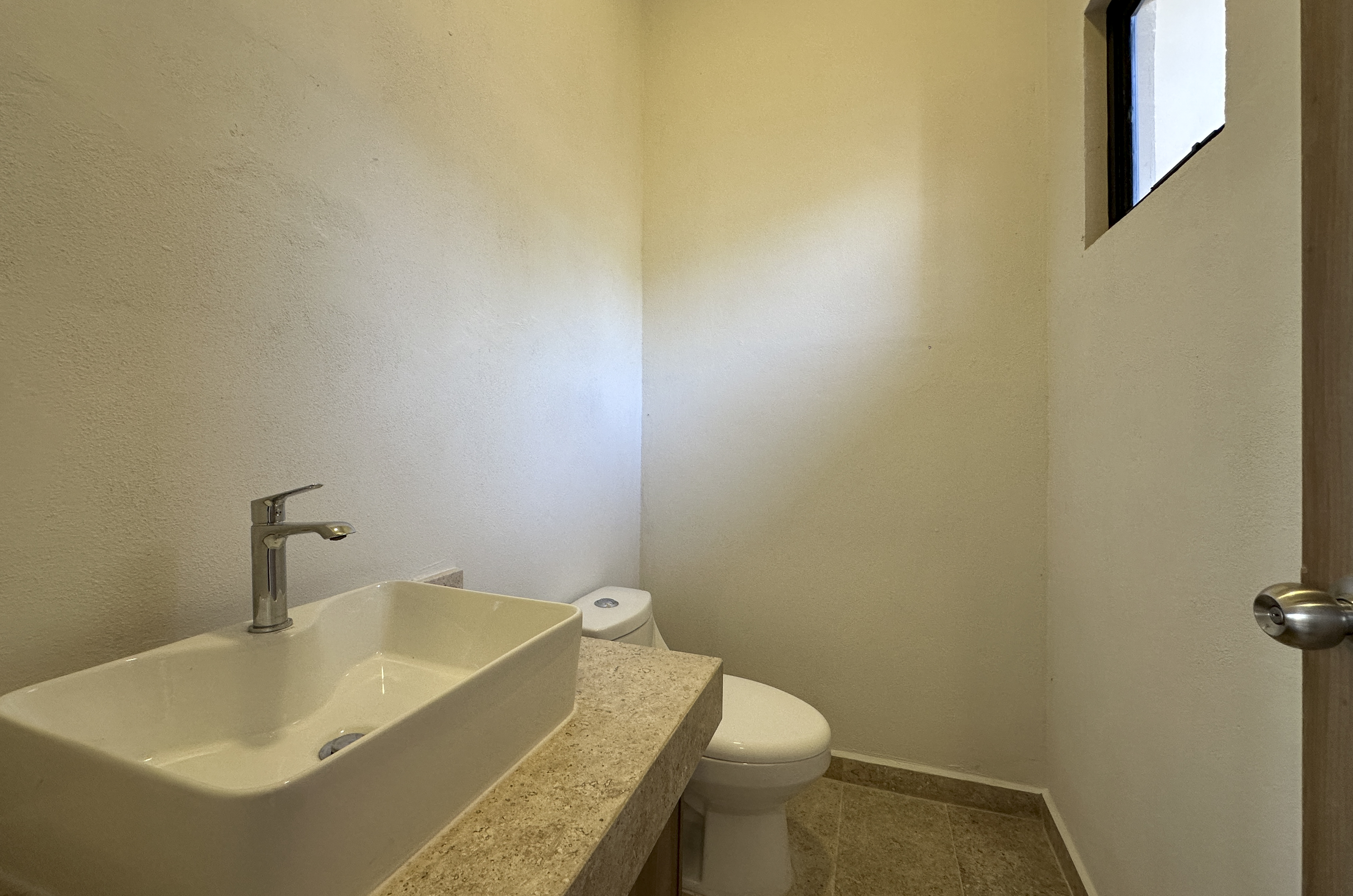 2000-54316-Casa-en-Renta-de-un-piso-con-2-habitaciones-y-alberca-en-Conkal-20_(7).jpg