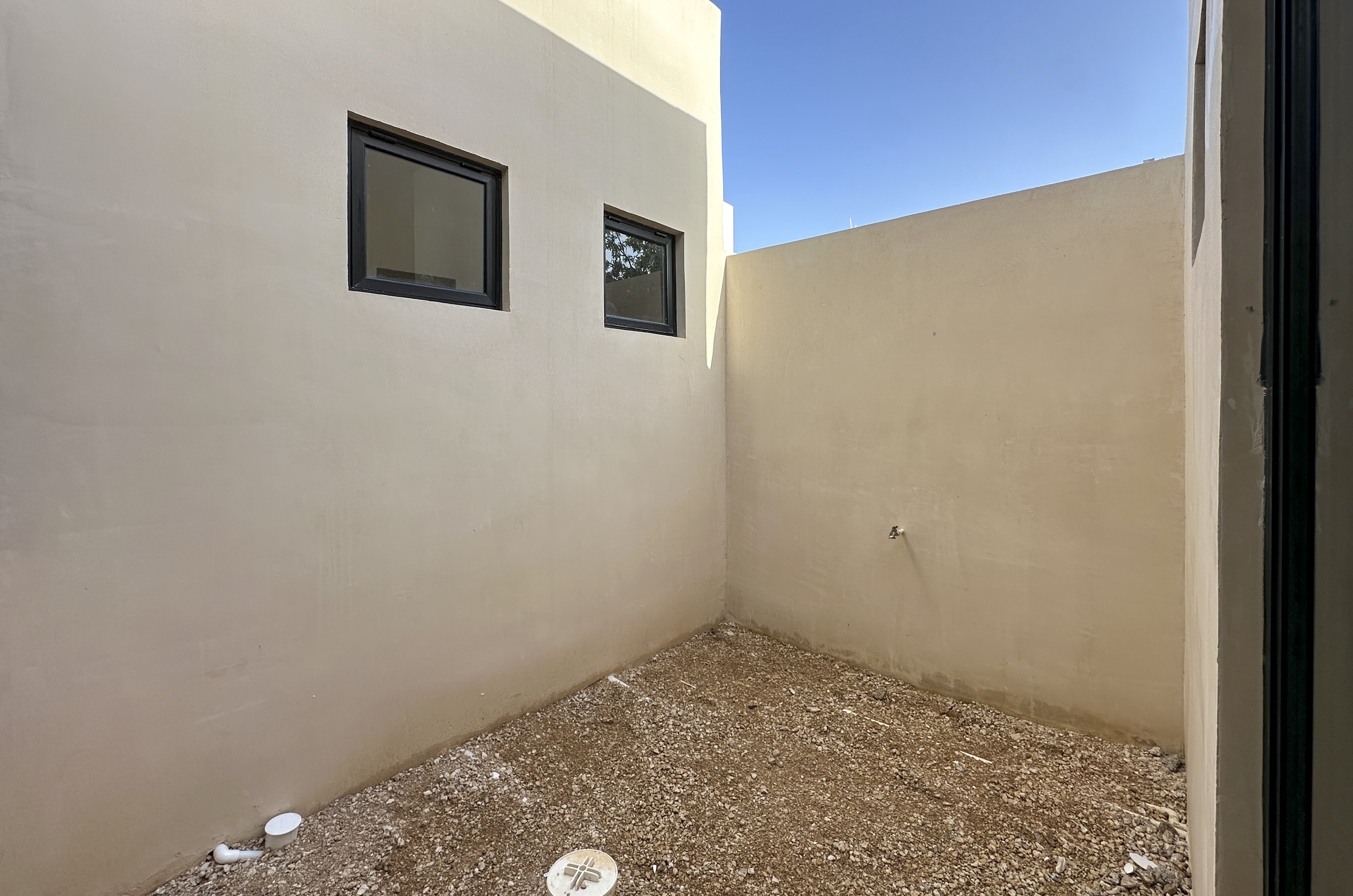 2000-54326-Casa-en-Renta-de-un-piso-con-2-habitaciones-y-alberca-en-Conkal-20_(18).jpg