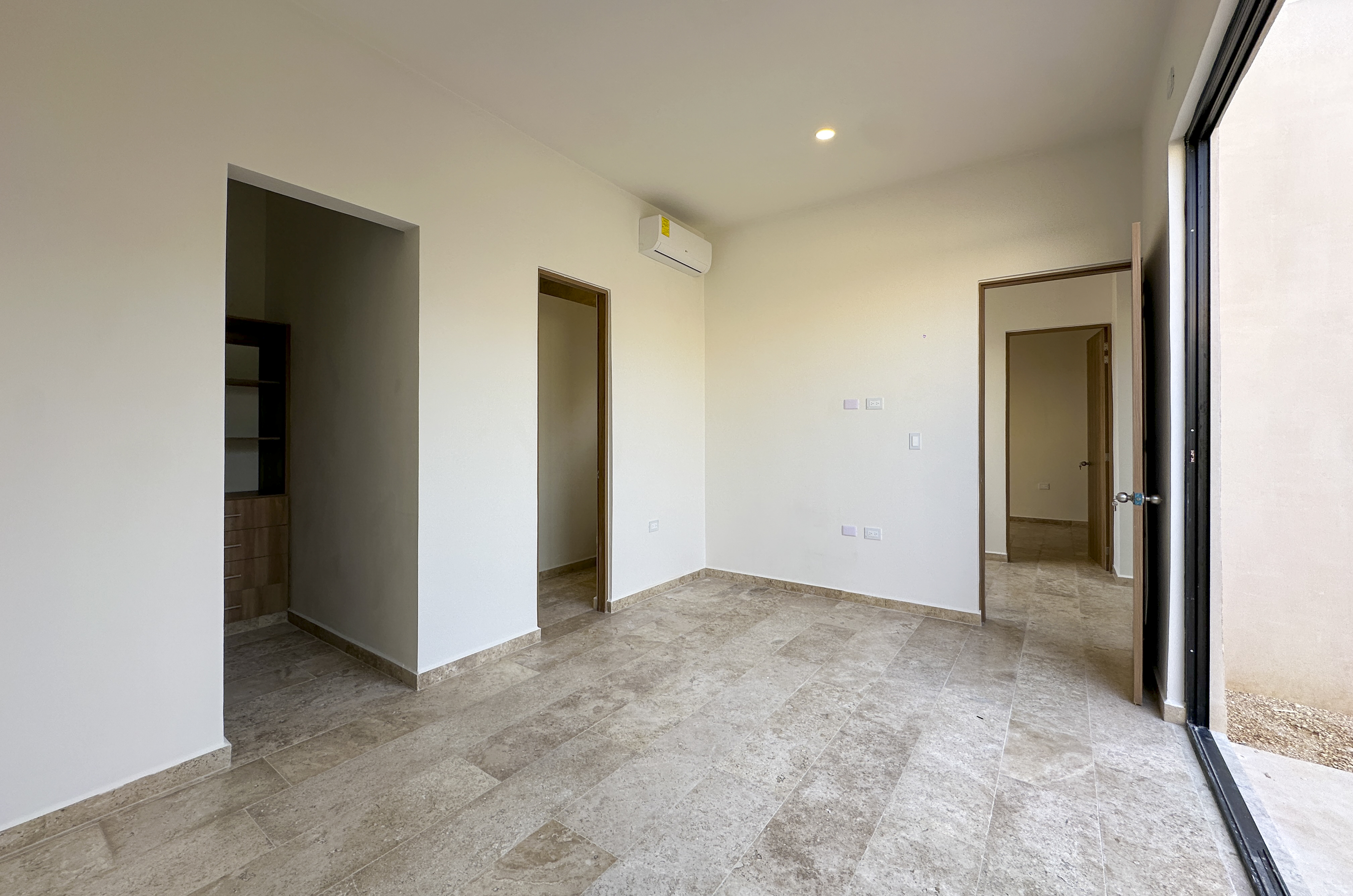 2000-54330-Casa-en-Renta-de-un-piso-con-2-habitaciones-y-alberca-en-Conkal-20_(21).jpg