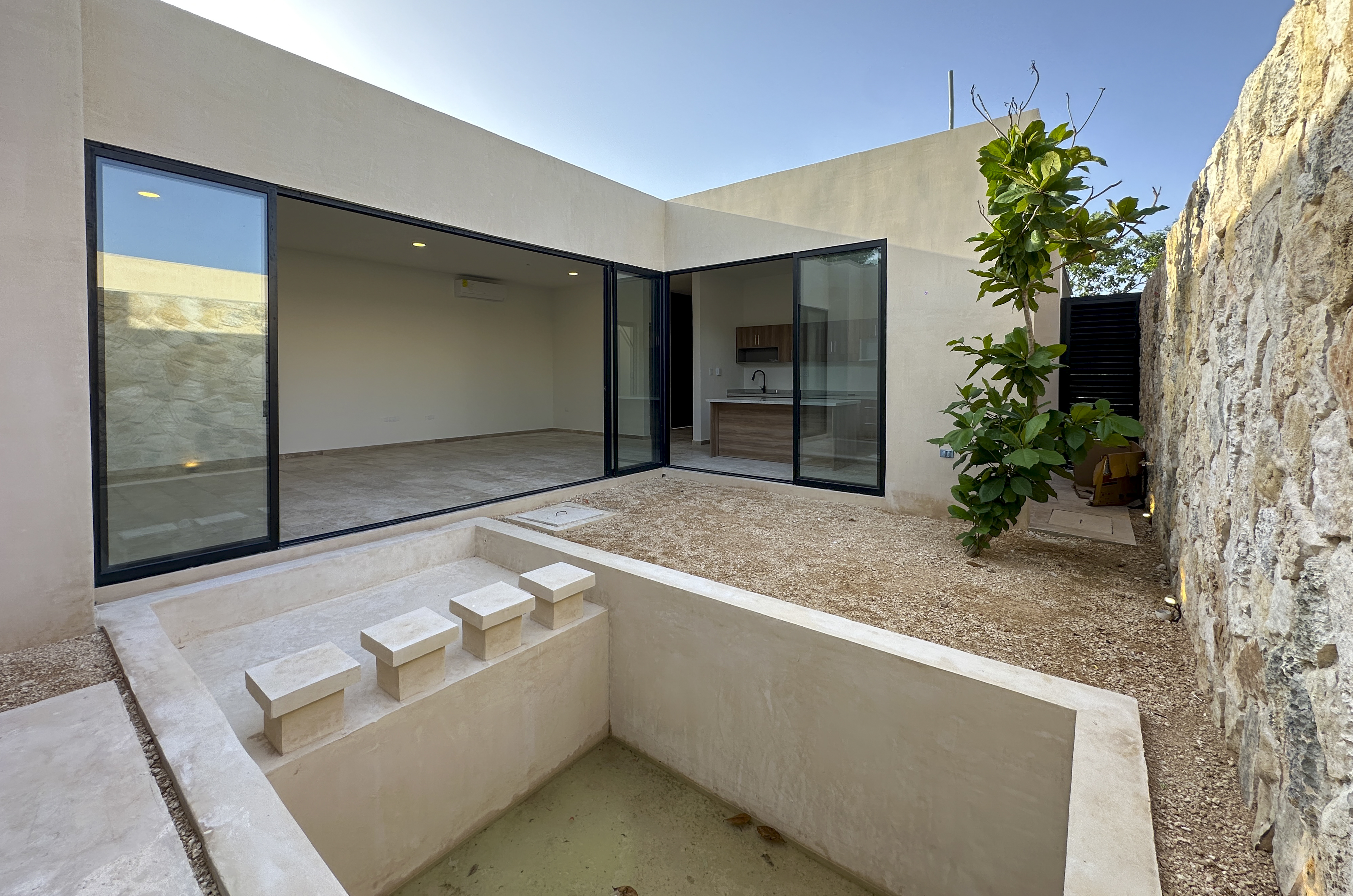 2000-54336-Casa-en-Renta-de-un-piso-con-2-habitaciones-y-alberca-en-Conkal-20_(27).jpg