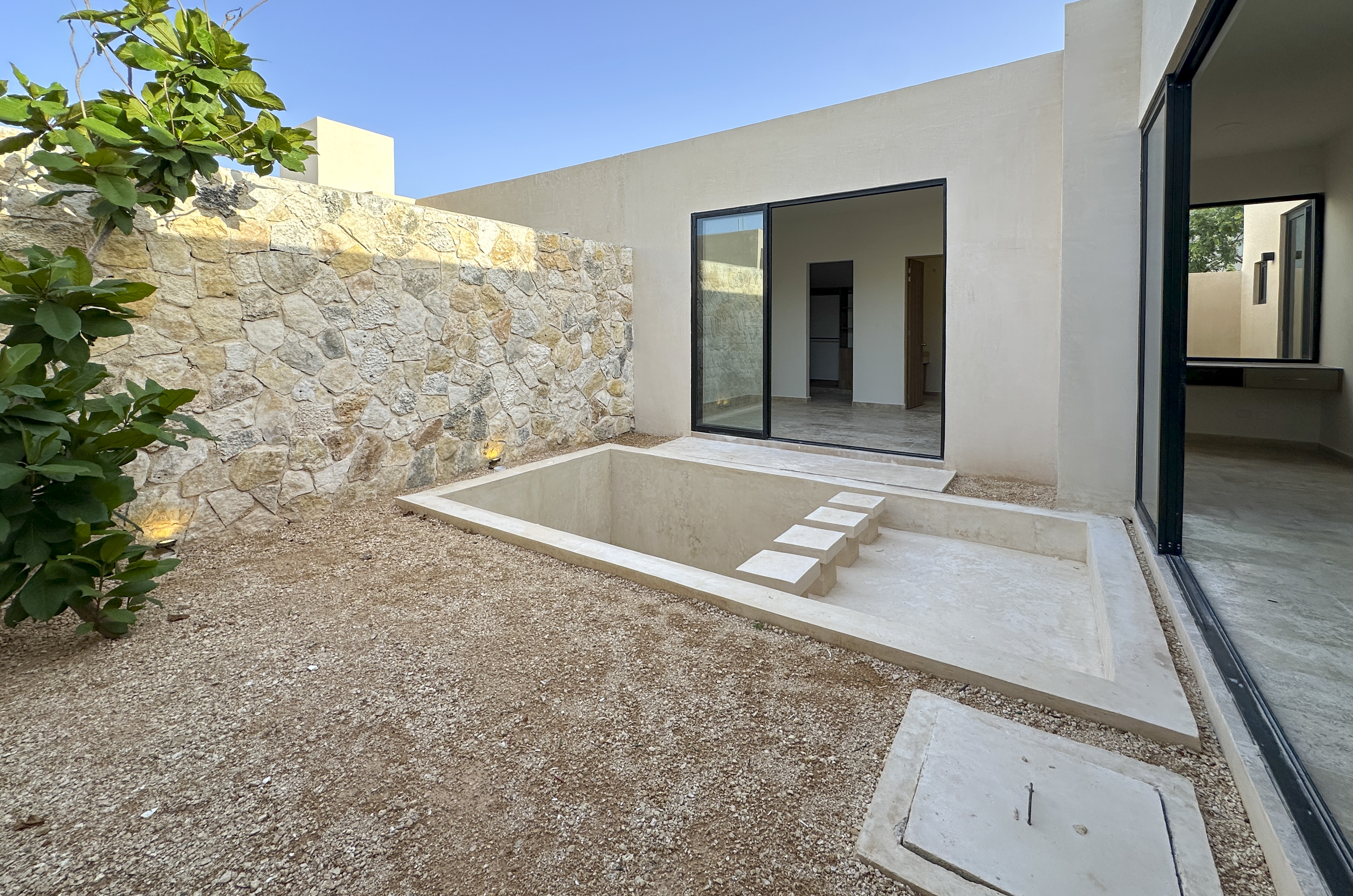 2000-54337-Casa-en-Renta-de-un-piso-con-2-habitaciones-y-alberca-en-Conkal-20_(28).jpg