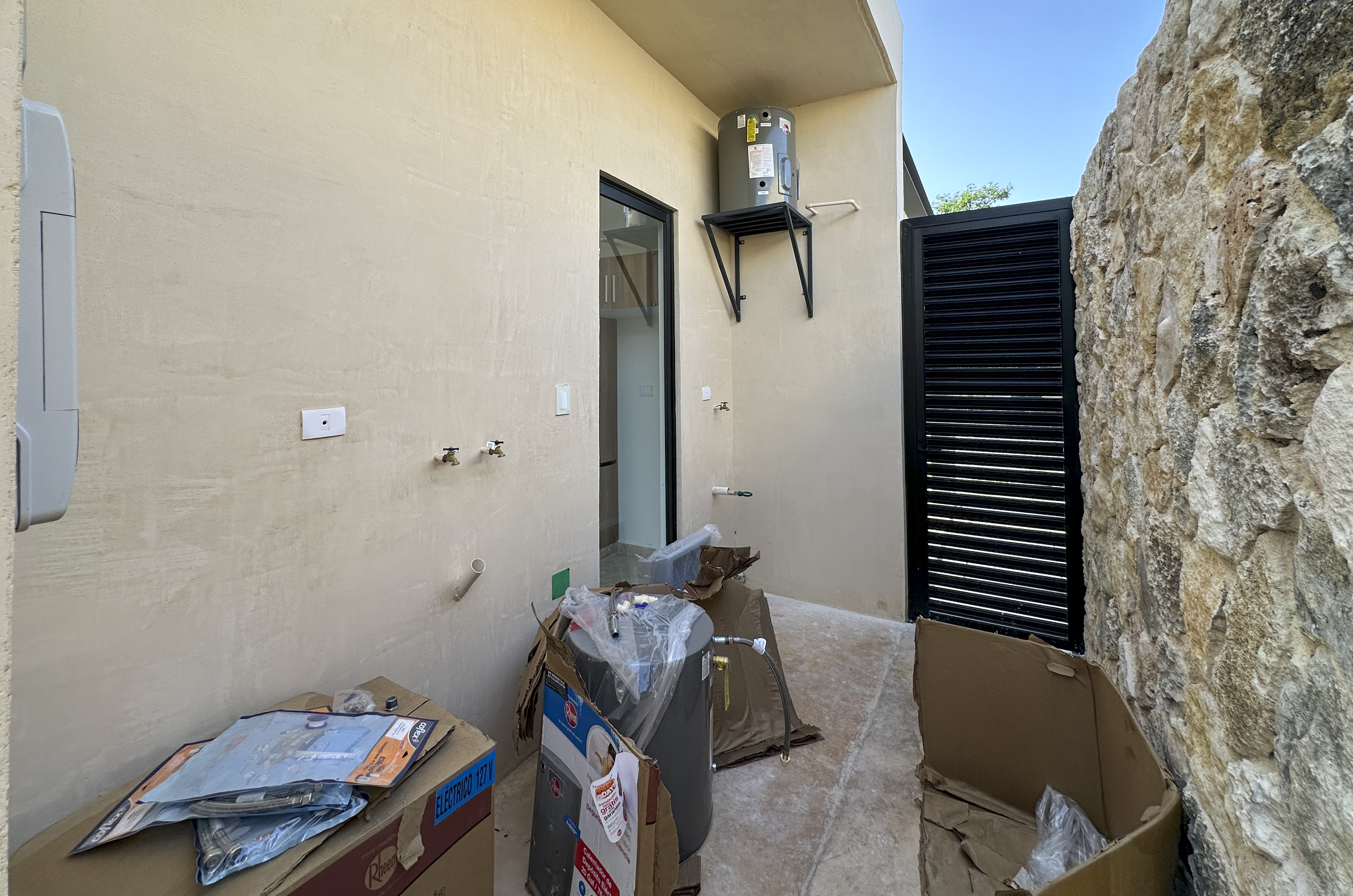 2000-54340-Casa-en-Renta-de-un-piso-con-2-habitaciones-y-alberca-en-Conkal-20_(31).jpg