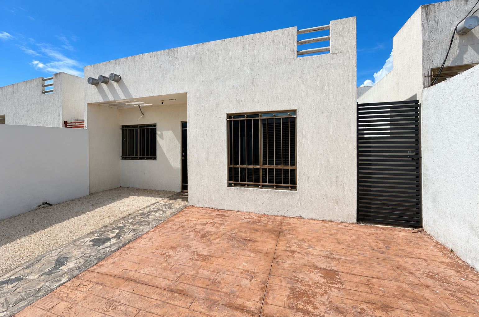 2010-54475-Casa-en-renta-americas-II-de-una-planta-amueblada-y-equipada-NV_(2).png