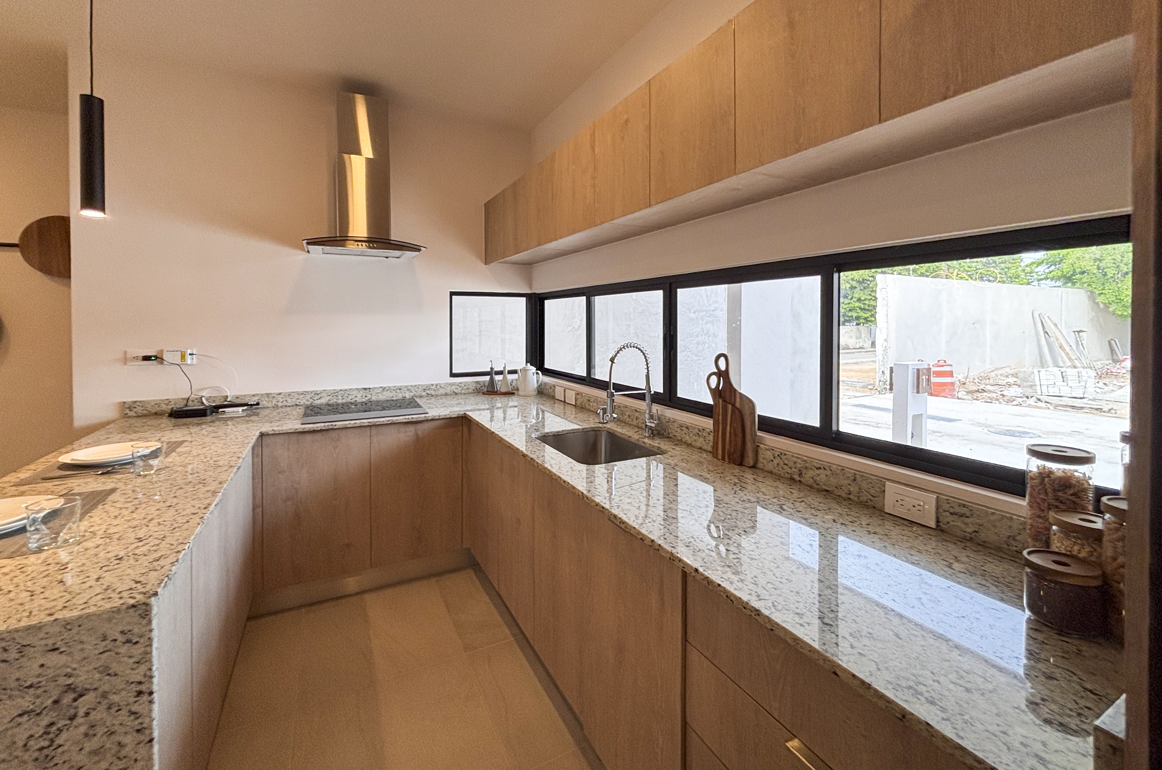 2029-54791-Casa_estilo-Townhouse-en-venta-en-cholul-al-norte-de-Merida-THULA-CITY-HOME__(10).jpg
