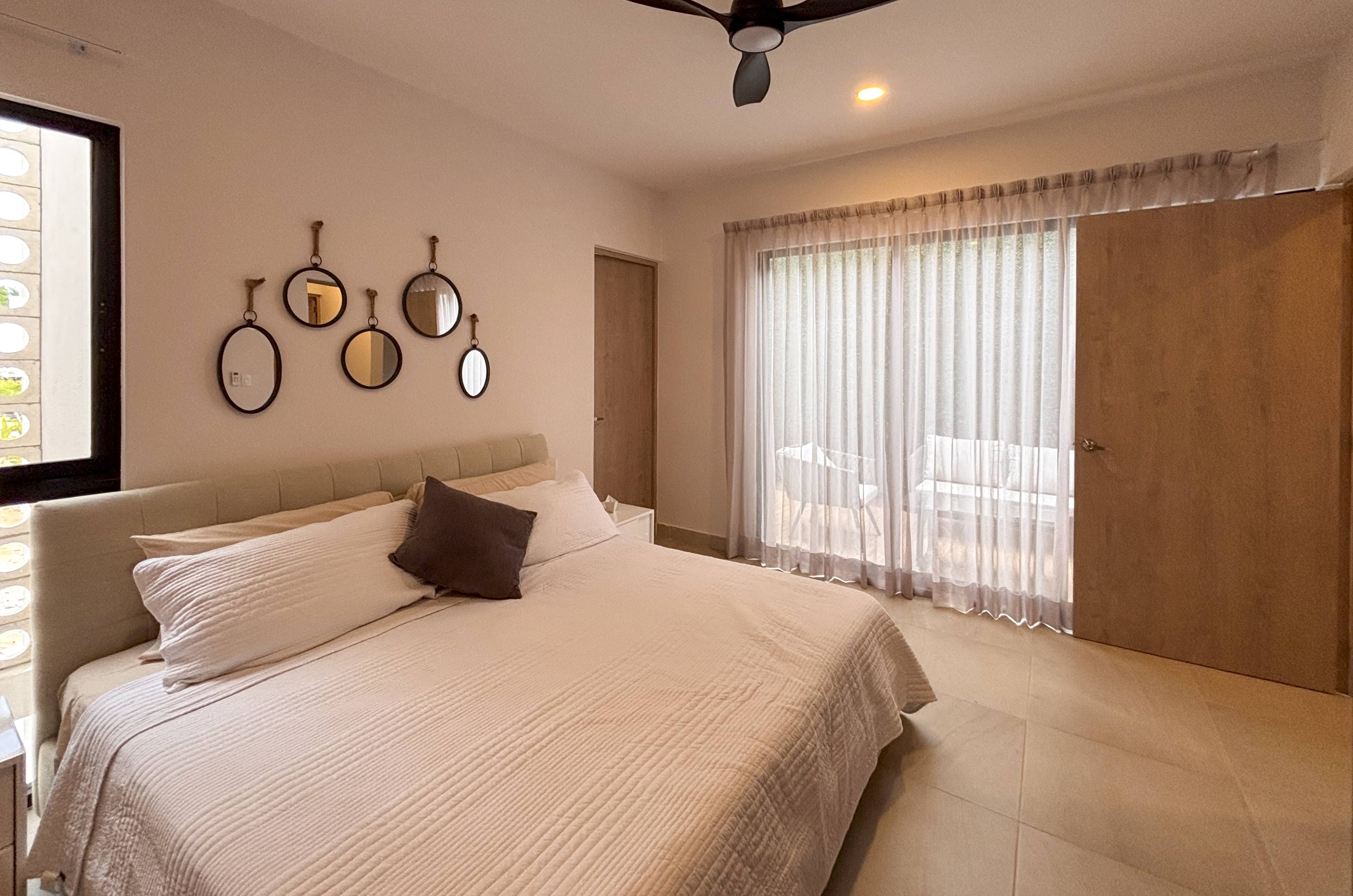 2029-54799-Casa_estilo-Townhouse-en-venta-en-cholul-al-norte-de-Merida-THULA-CITY-HOME__(18).jpg