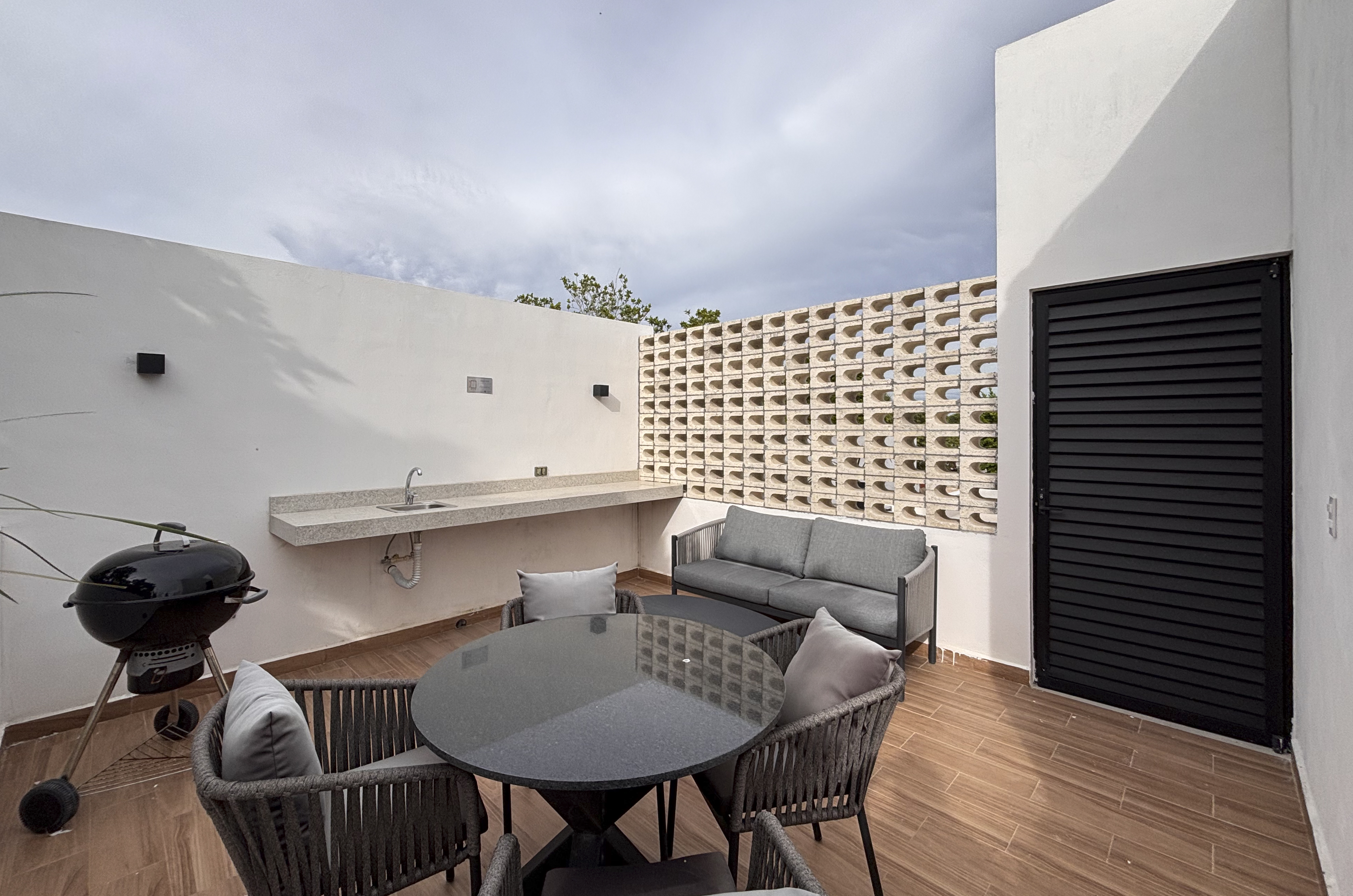 2029-54815-Casa_estilo-Townhouse-en-venta-en-cholul-al-norte-de-Merida-THULA-CITY-HOME__(34).jpg
