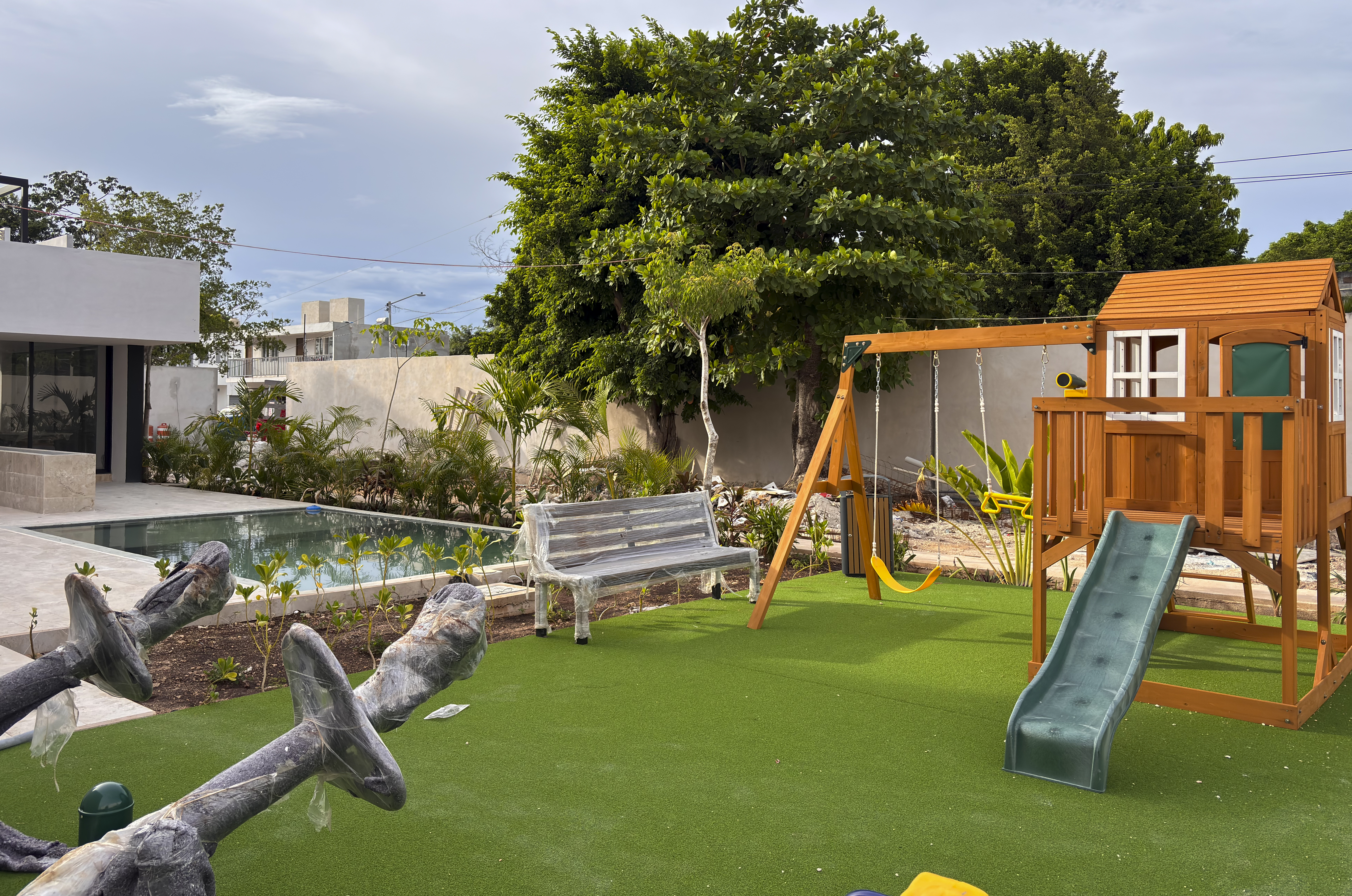 2029-54820-Casa_estilo-Townhouse-en-venta-en-cholul-al-norte-de-Merida-THULA-CITY-HOME__(39).jpg