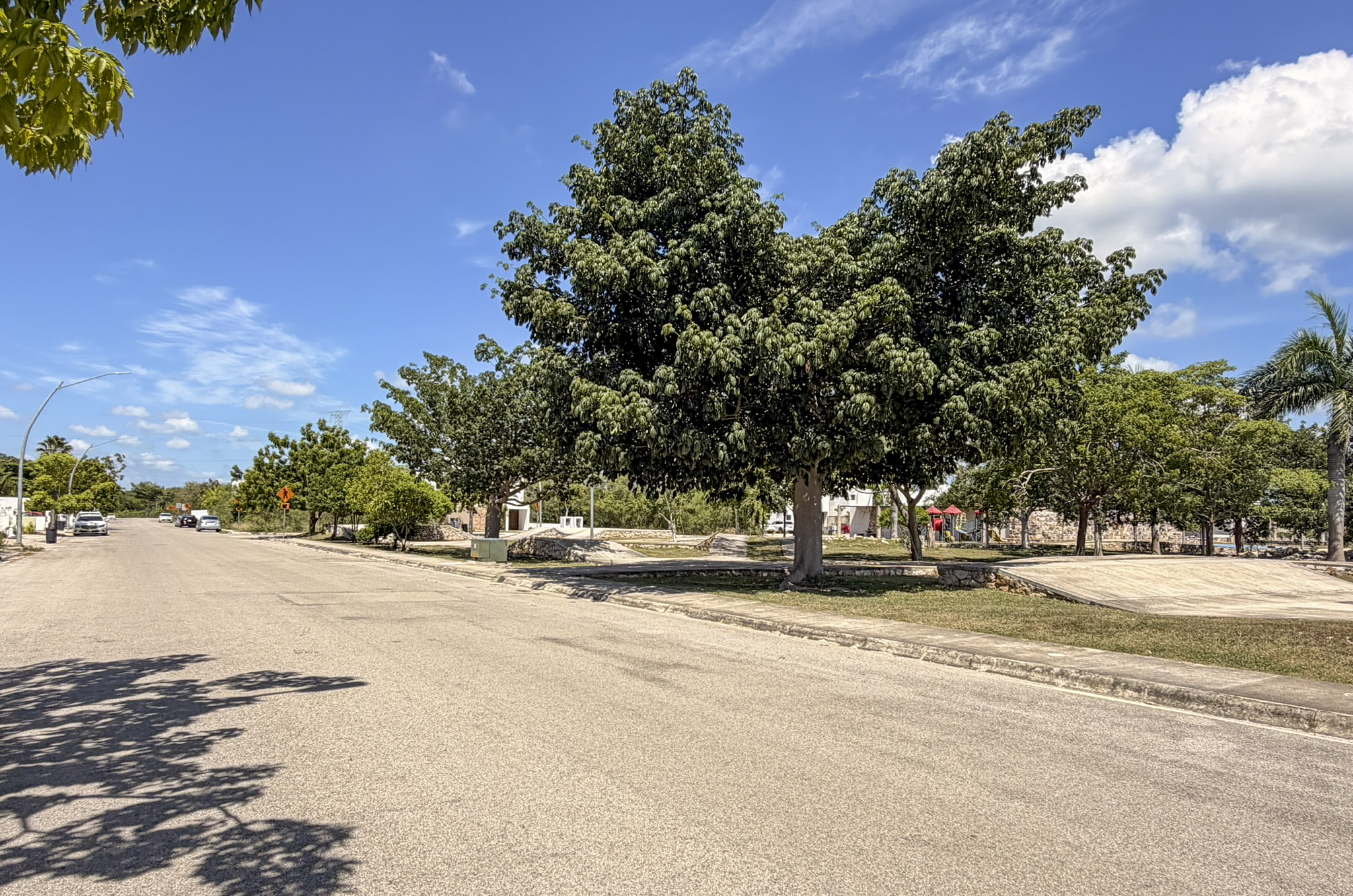 2030-54873-Lotes-Residenciales-Urbanizados-en-Venta-en-Cholul-Mérida_(13).jpg