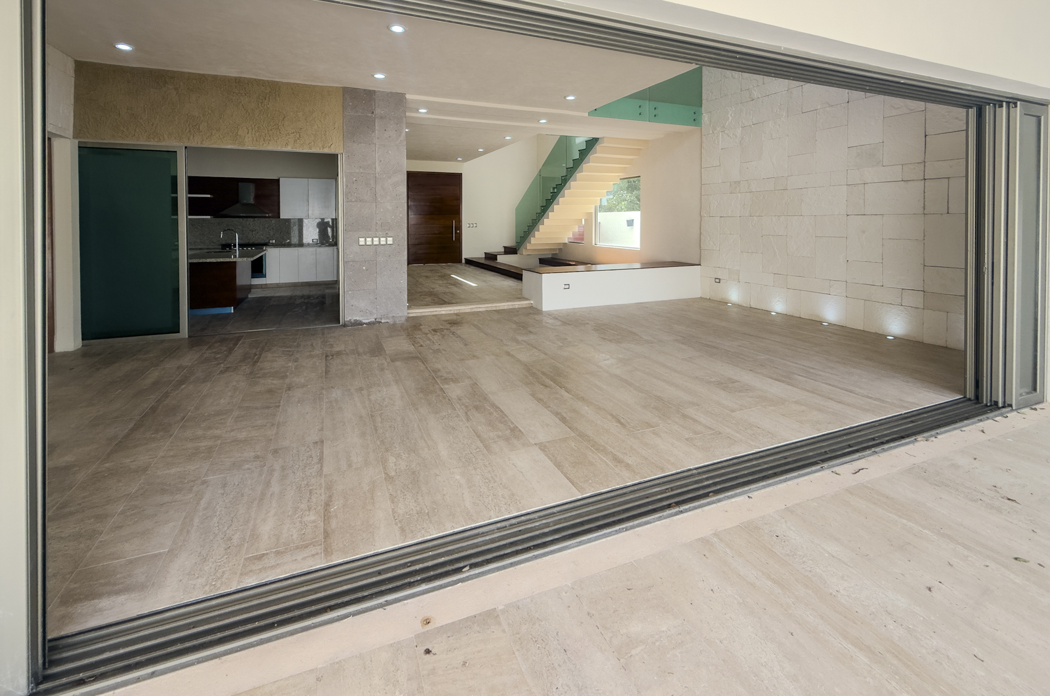 2034-55161-_Casa-en-venta-ubicada-en-Cholul-de-4-habitaciones-alberca-en-privada_(24).jpg