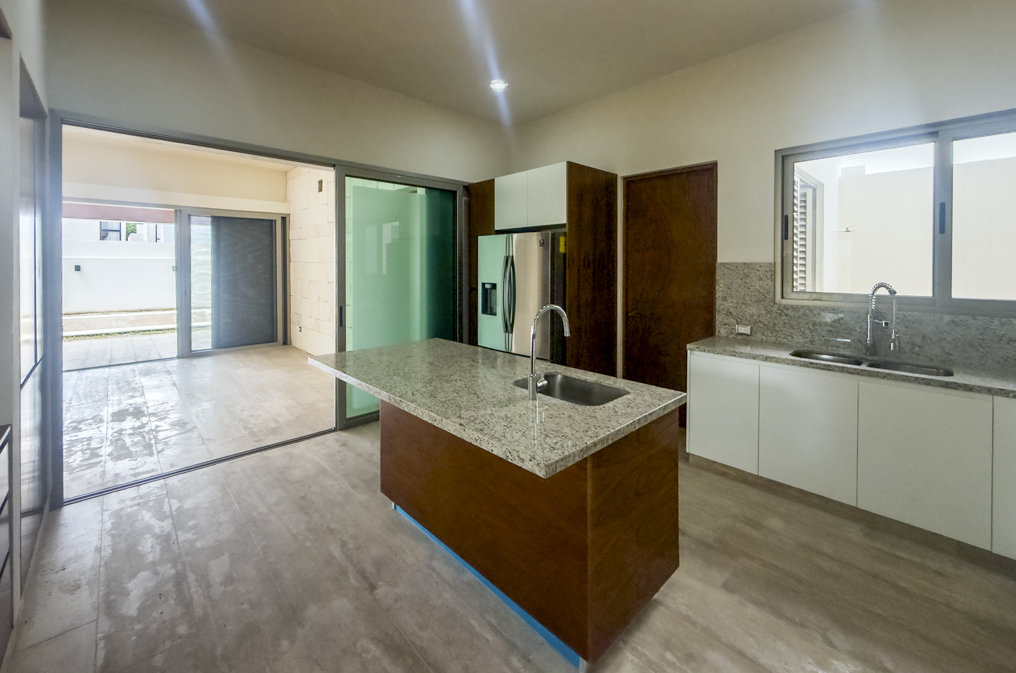 2034-55174-_Casa-en-venta-ubicada-en-Cholul-de-4-habitaciones-alberca-en-privada_(37).jpg