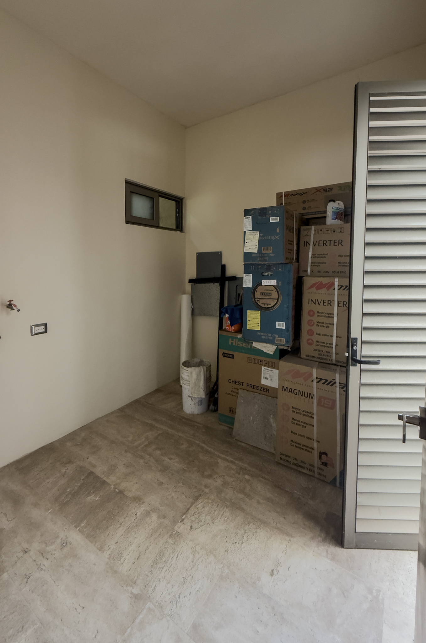 2034-55176-_Casa-en-venta-ubicada-en-Cholul-de-4-habitaciones-alberca-en-privada_(39).jpg