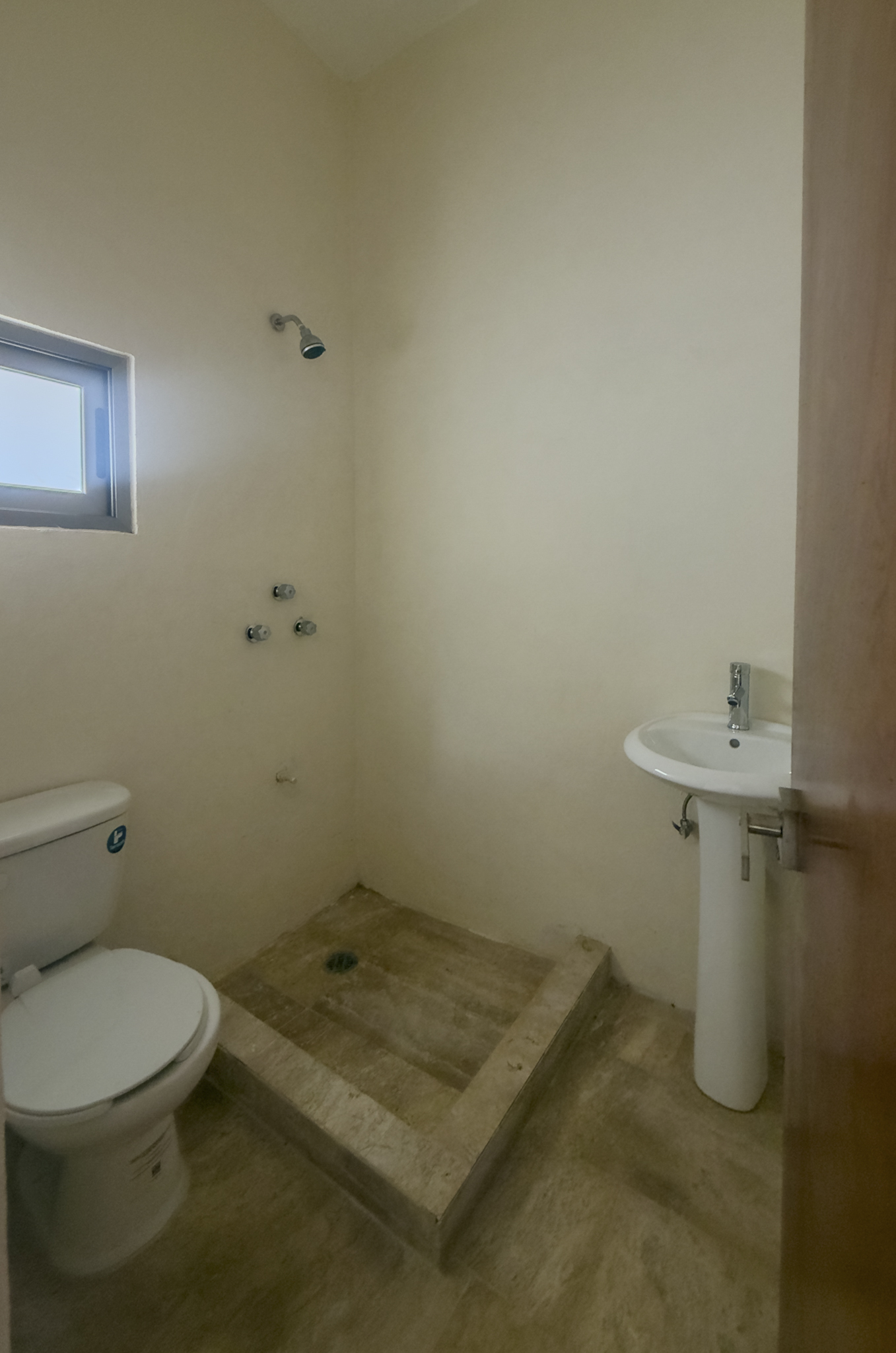 2034-55179-_Casa-en-venta-ubicada-en-Cholul-de-4-habitaciones-alberca-en-privada_(42).jpg